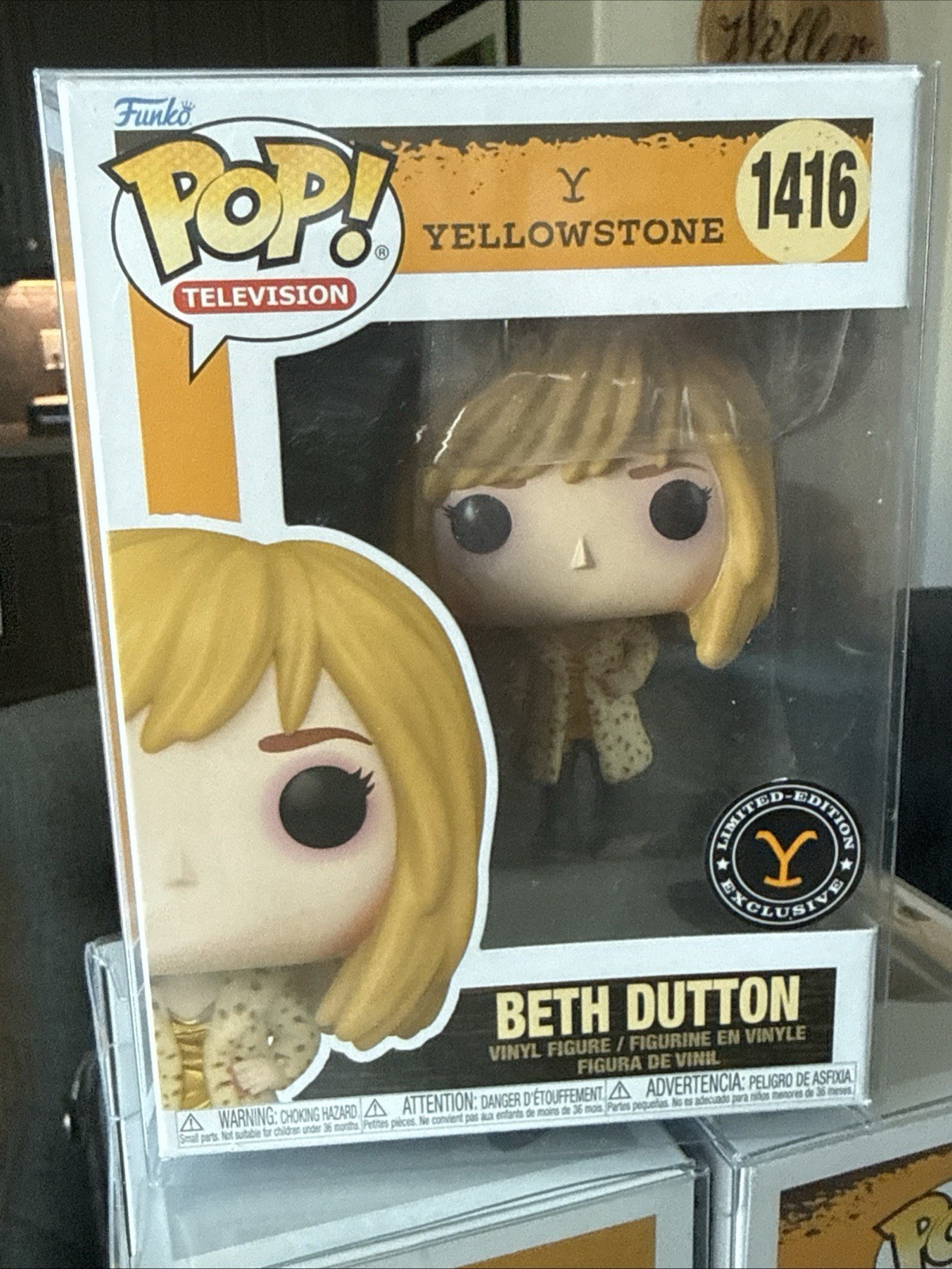 Funko Pop BETH DUTTON #1416 YELLOWSTONE Exclusive Metallic Dress NIB w/Protector