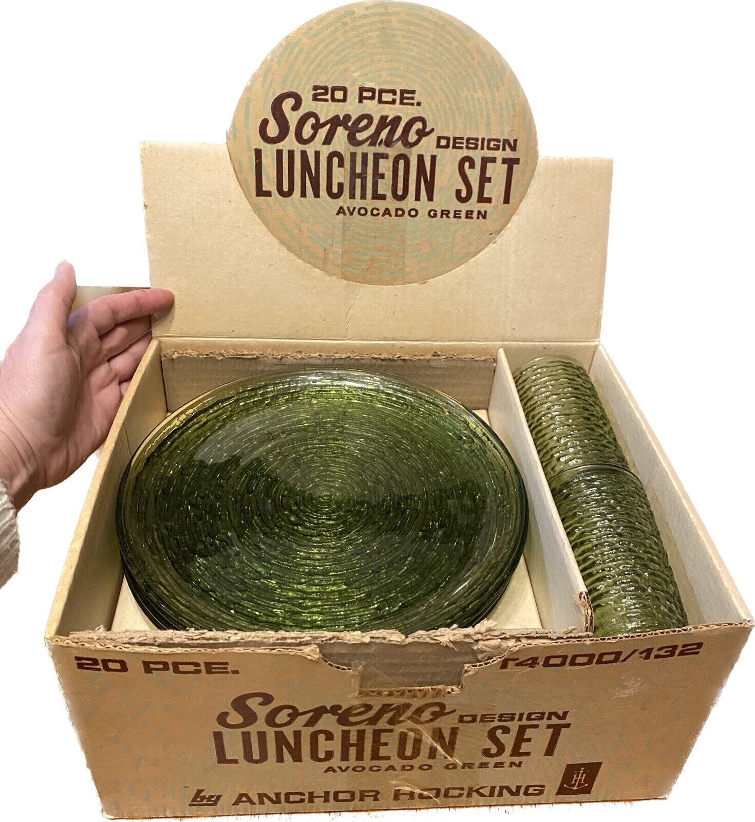 Vintage, Soreno, Avocado Green, Anchor Hocking, 20 piece Luncheon set.