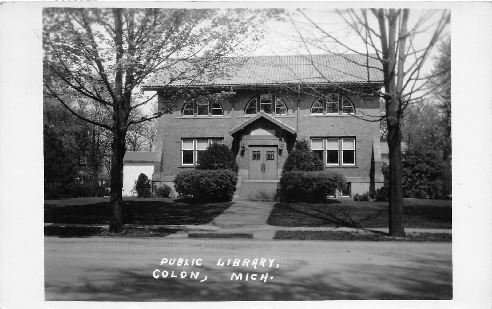 H36/ Colon Michigan RPPC Postcard c1946 Public Library Building  92