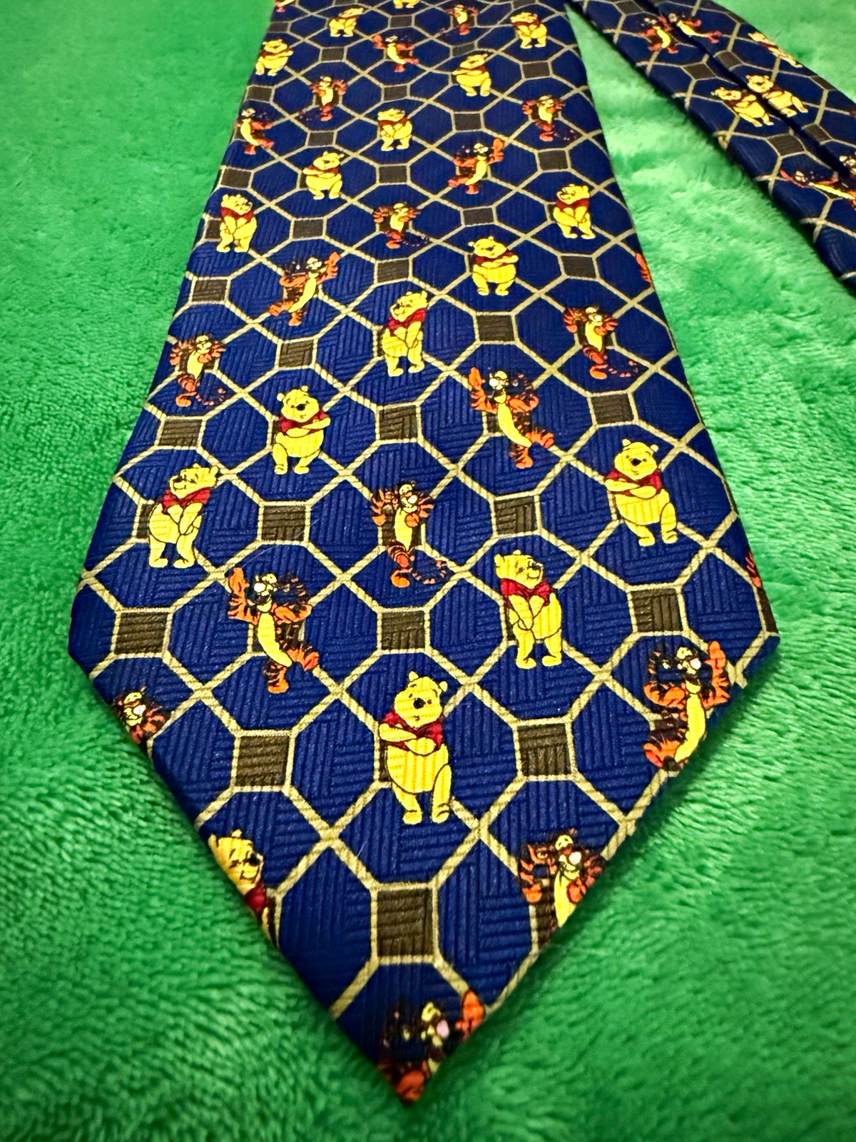 Exquisite Apparel Disney Winnie the Pooh Tigger Blue Necktie for Men