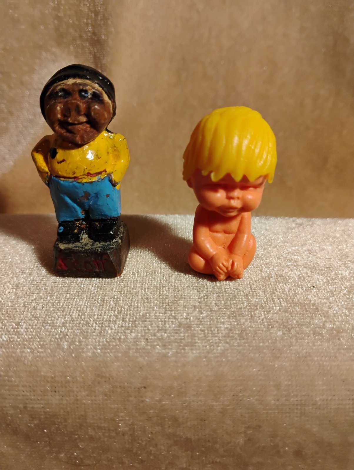 Figures Vintage Tiny And Adorable