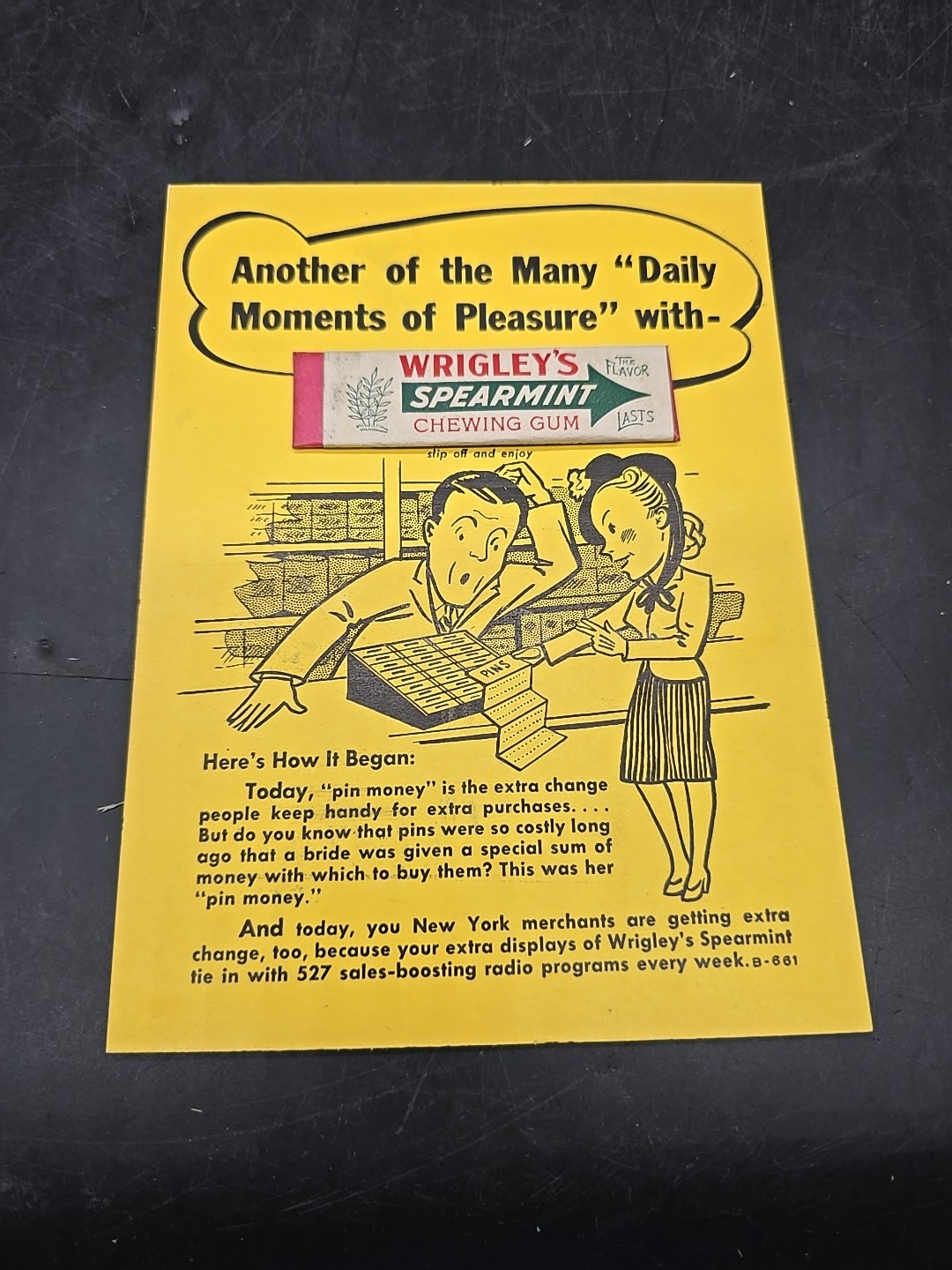 Vintage WRIGLEY\'S CHEWING GUM SAMPLER From the 1930\'s With Original Gum Piece