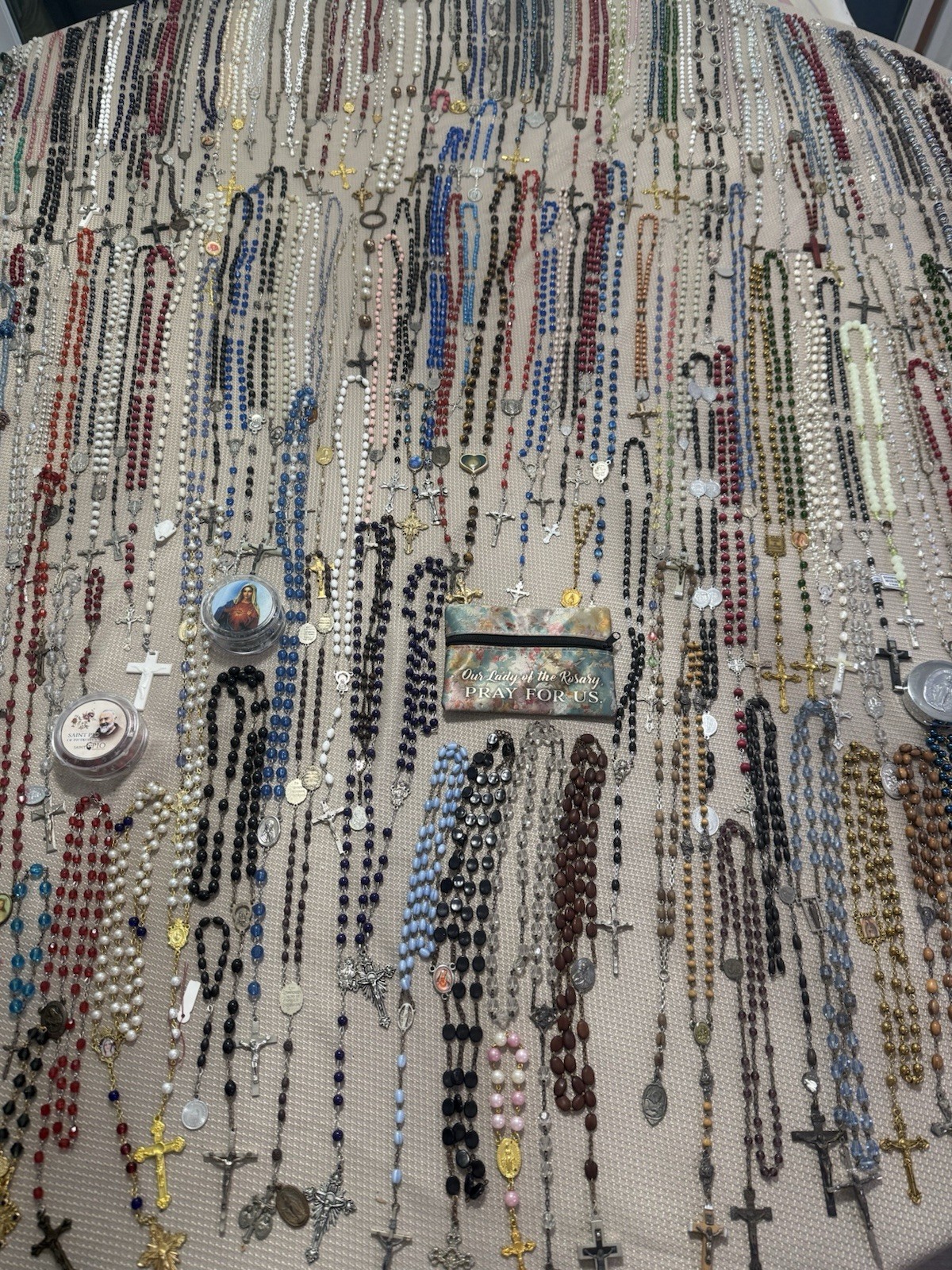 *LOT OF OVER 150 VTG CATHOLIC MIXED LOT ROSARIES FROM NUNS CONVENT WOW