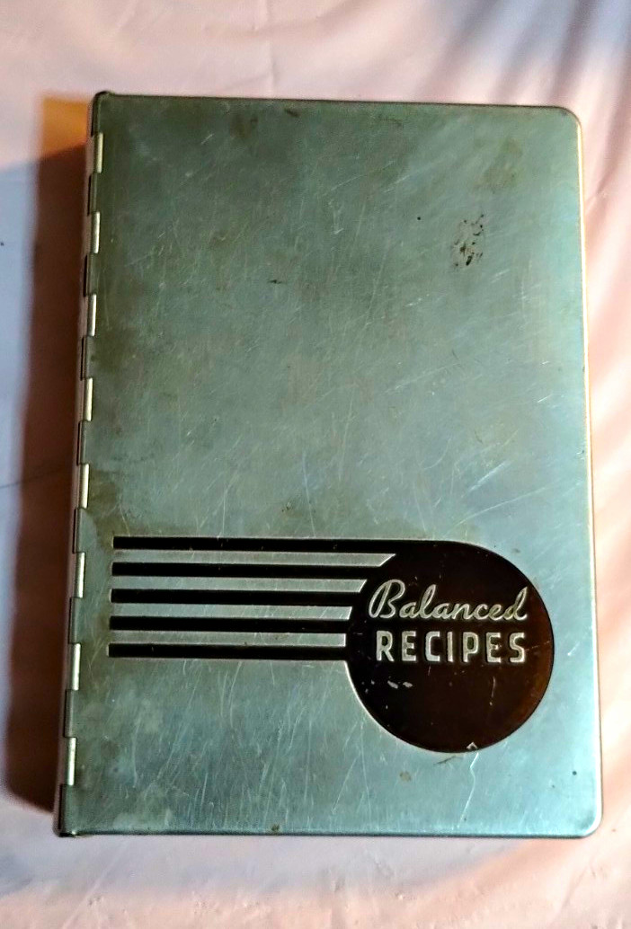 Balanced Recipes Metal Recipe Box Ring Binder vintage cookbook 1933 Pillsbury 
