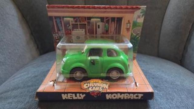 Vintage 1998 Chevron Cars Kelly Compact New In Original Packaging