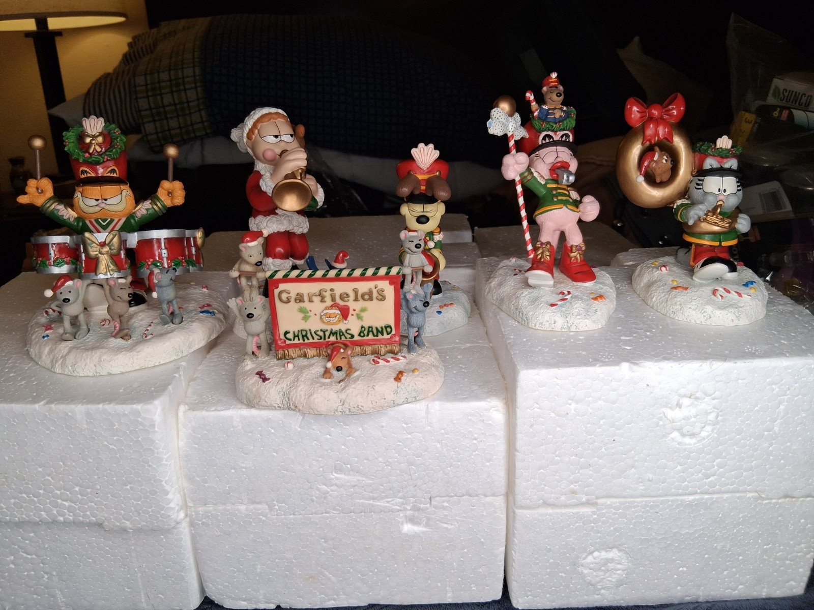 Garfield Christmas Band Vintage collection of all characters from the cartoon Garfield Christmas Band Vintage collection of all characters from the cartoon