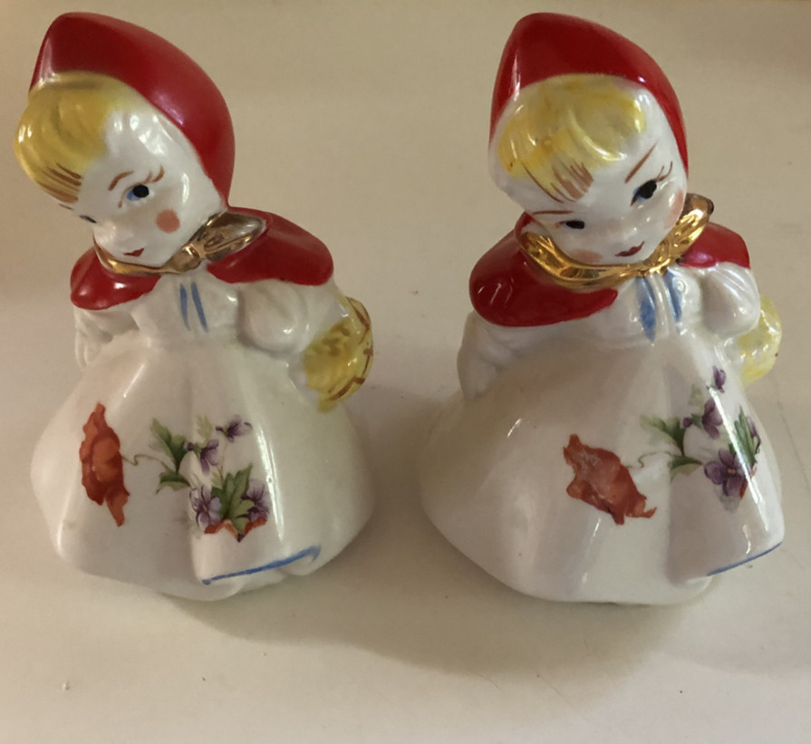 Hull Pottery Little Red Riding Hood Salt & Pepper Shakers w Corks