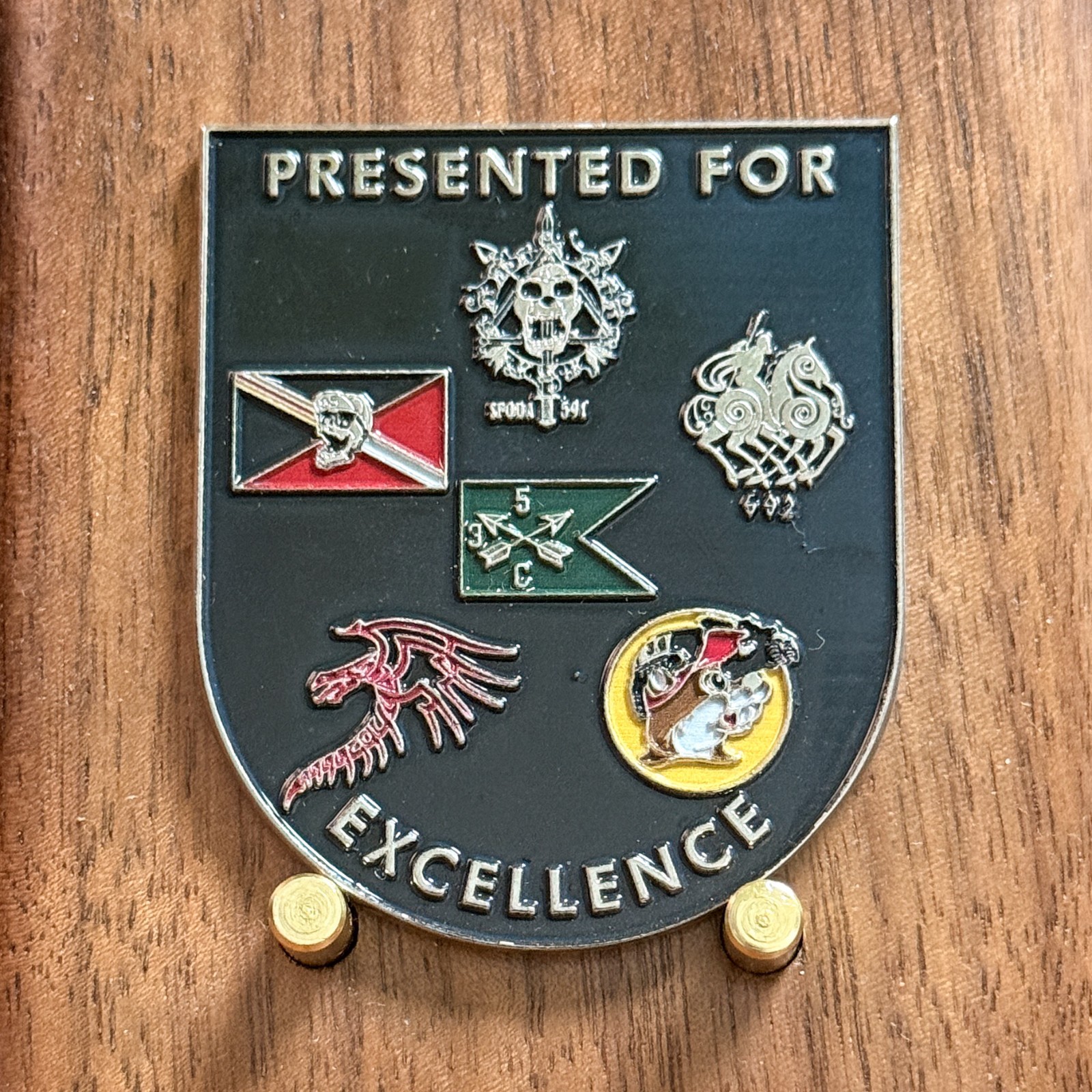 Shield Shape Savage Soldier Unit Crest Enamel Military Challenge Coin  W#11