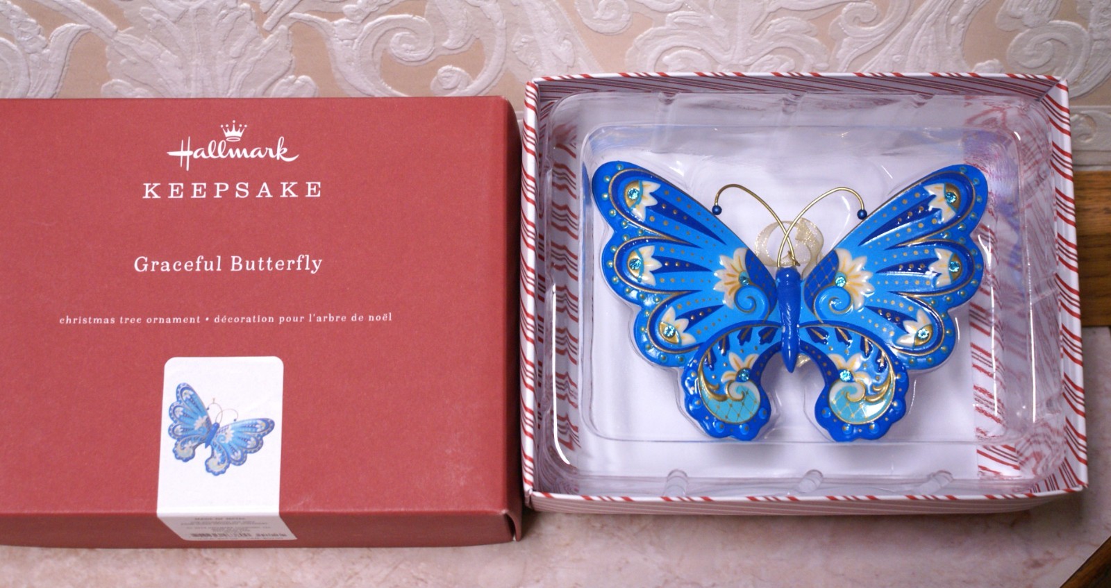 NEW 2019 Hallmark Keepsake GRACEFUL Blue BUTTERFLY PREMIUM Metal Ornament, NICE