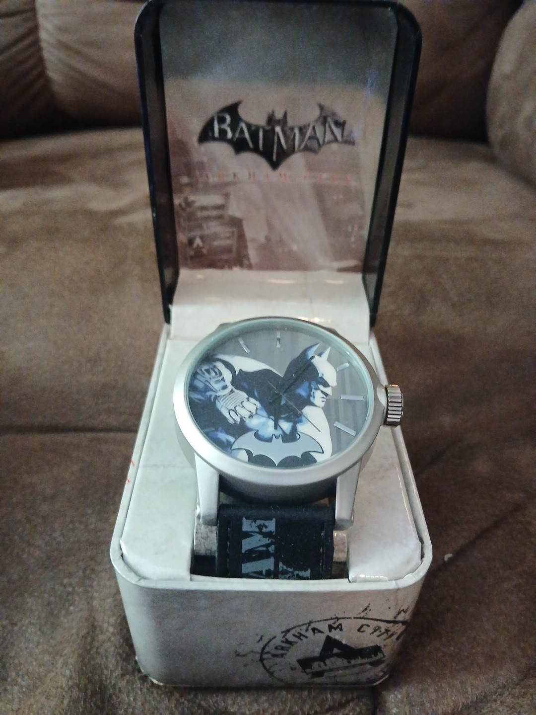 Batman Arkham City Wrist Watch with Box and Manual