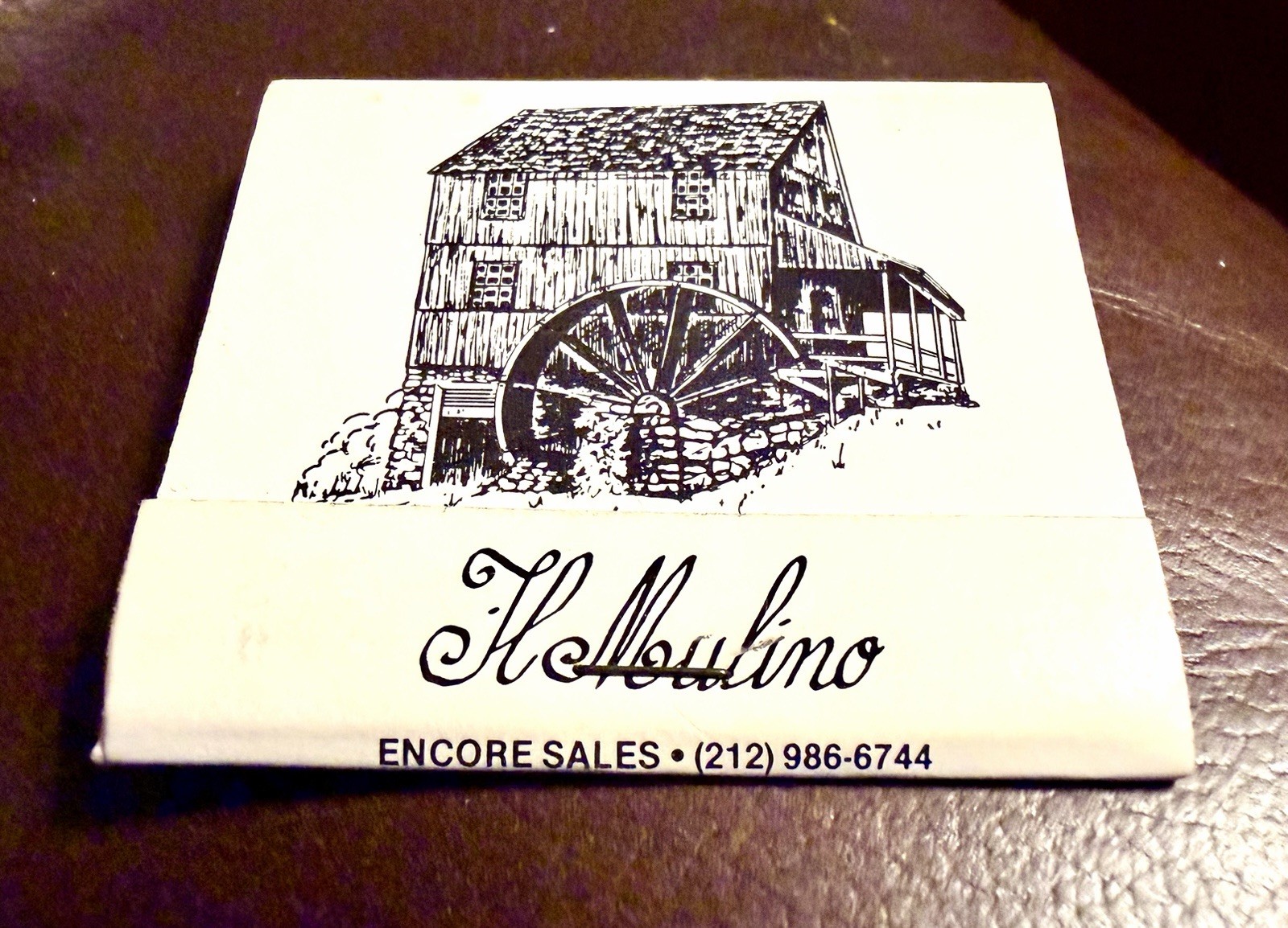 Il Mulino Italian Restaurant, New York City, Full Unstruck Matchbook Il Mulino Italian Restaurant, New York City, Full Unstruck Matchbook