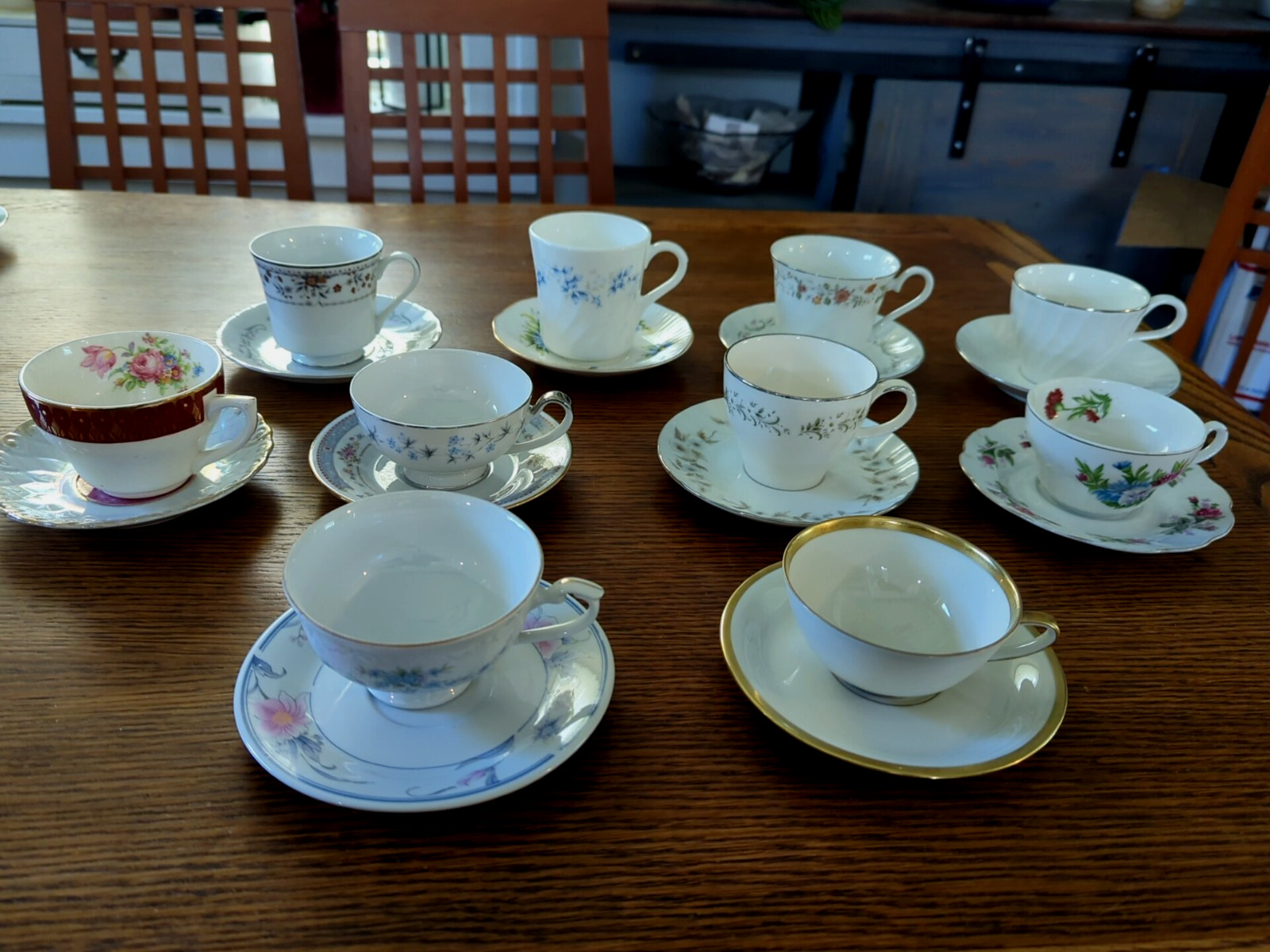 LOT OF 10 VINTAGE TEA CUPS/SAUCERS - UN-MATCHED - Bargain Selection.