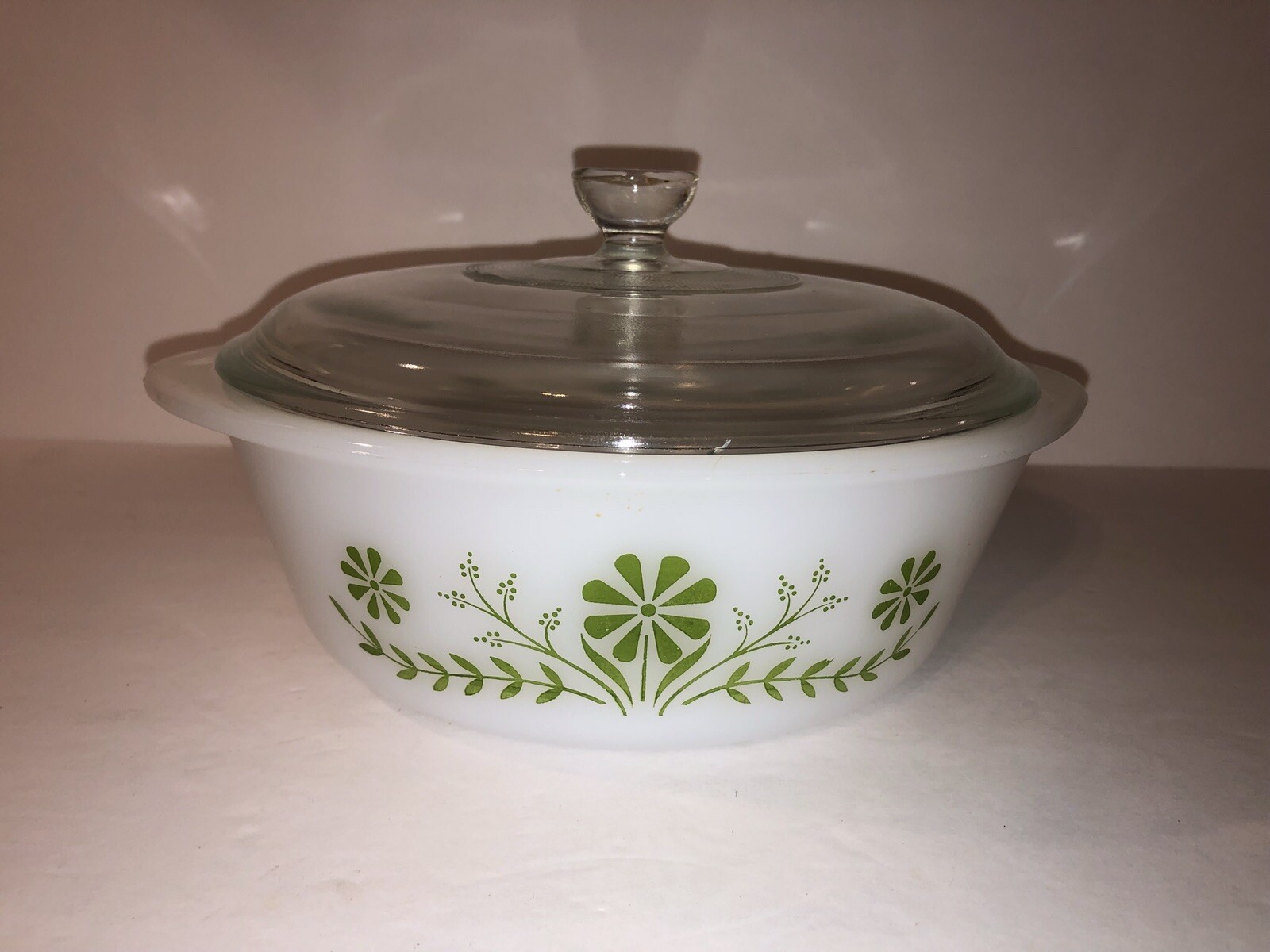 Vintage Glasbake J2600 1 1/2 Qt Round Casserole Dish Green Daisy & Clear Lid