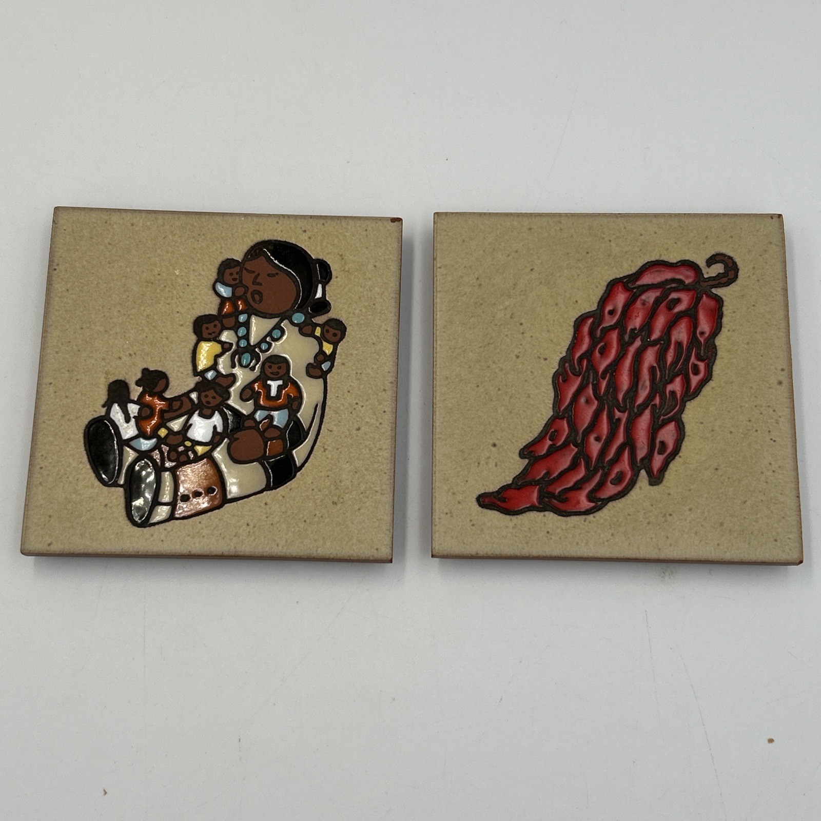 2 Vtg Navajo Cleo Teissedre Southwest Art Coaster Trivet 4” Ceramic Mom Pepper