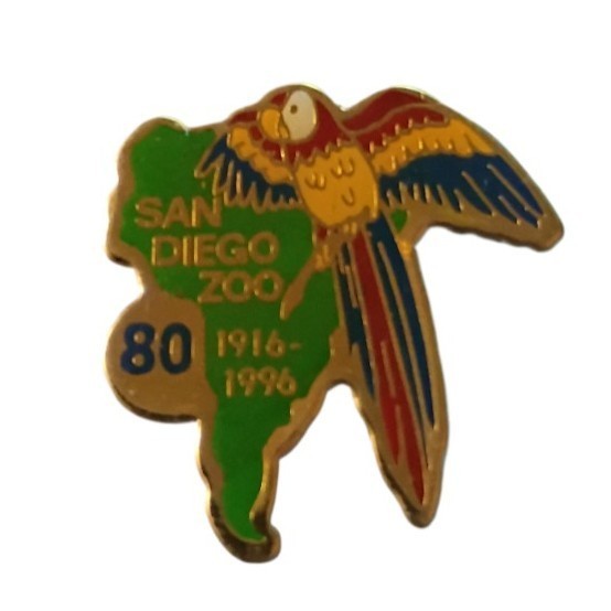 1996 San Diego Zoo 80th Anniversary Parrot Travel Souvenir Pin