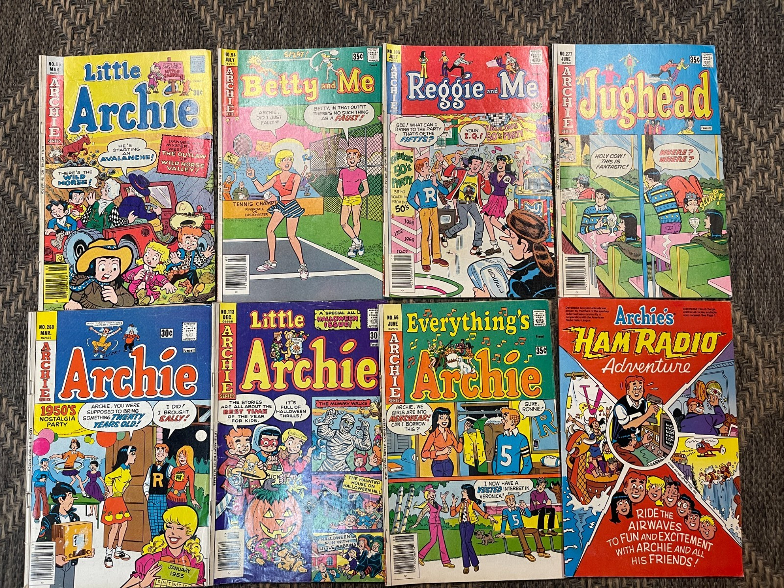 Lot of 8 Archie Series Comic Books - 1970s Jughead, Little Archie, Reggie and Me