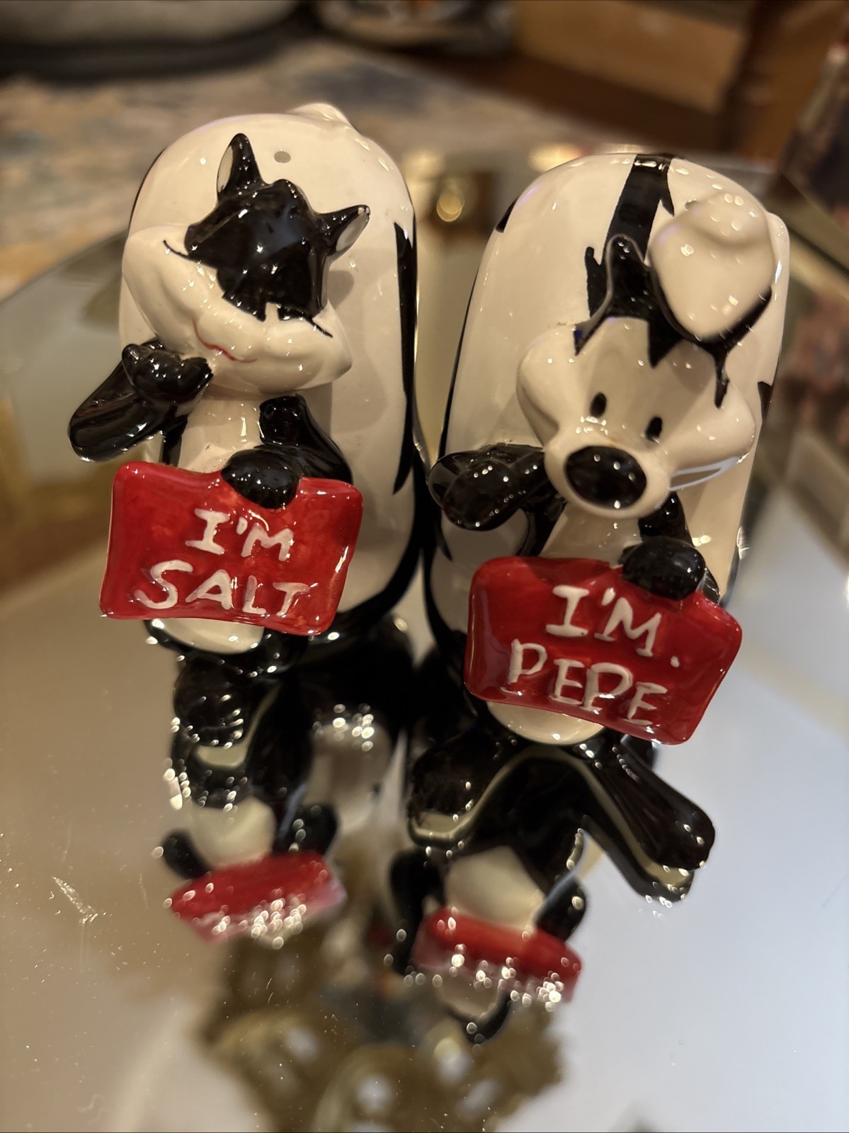 Vintage Warner Bros Looney Tunes Pepe Le Pew Penelope Skunk Salt Pepper Shakers