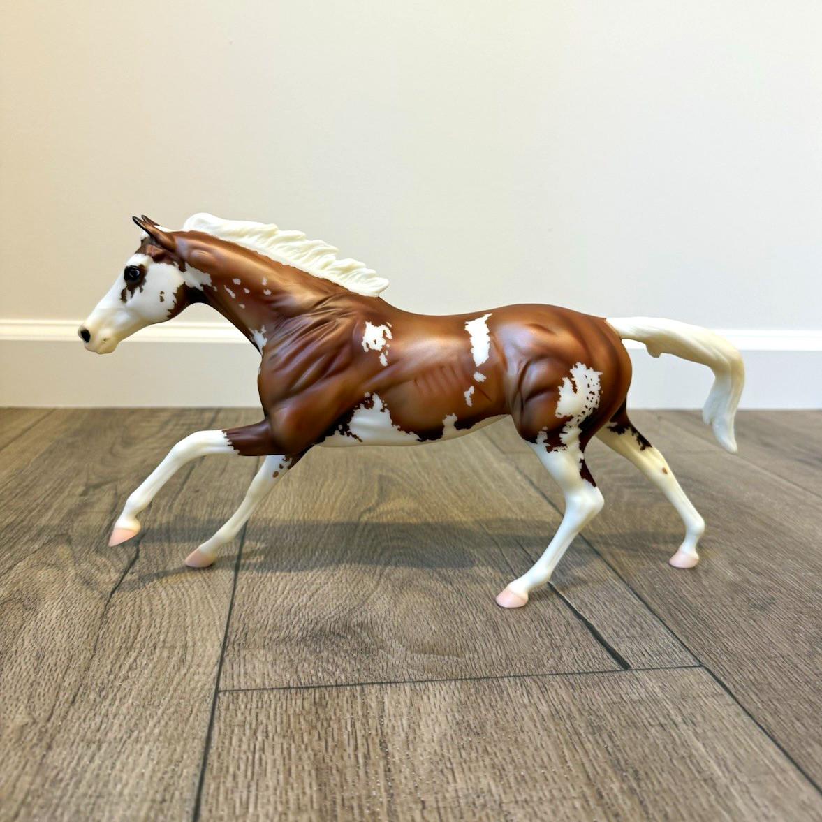 Breyer Traditional Model Horse Sato Cigar Mold
