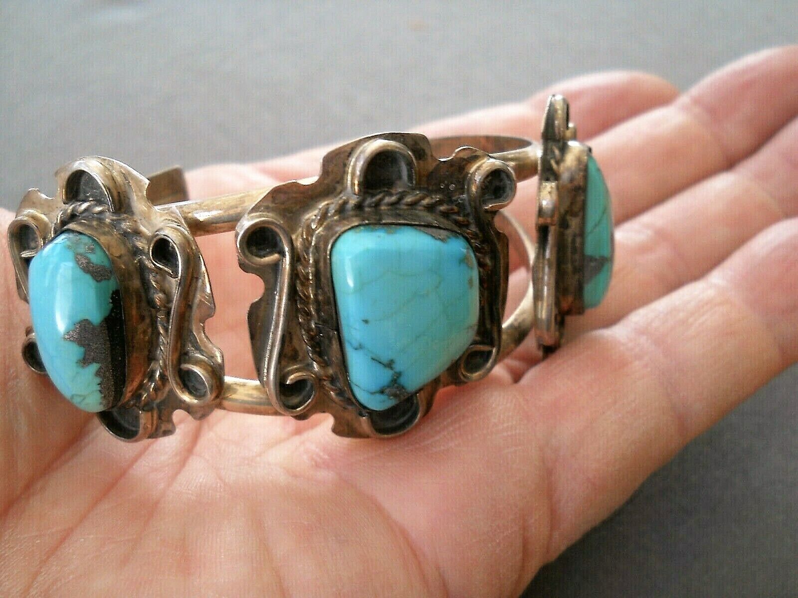 Old Southwestern Native American Indian Turquoise Sterling Silver Cuff Bracelet