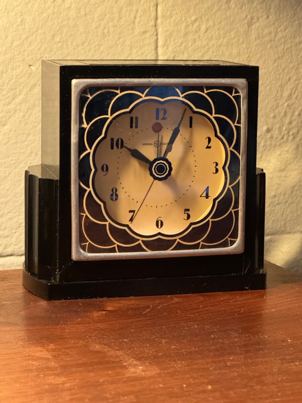 1930s General Electric Lumalarm Alarm Clock 7F58 