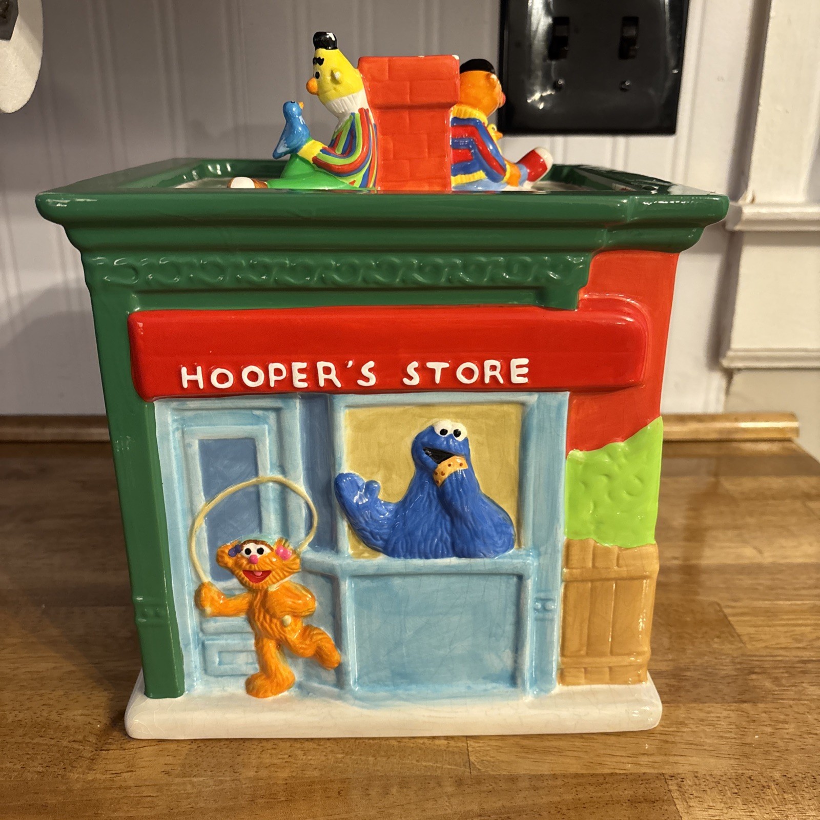 Sesame Street Neighborhood Cookie Jar Vintage Treasure Craft Hoopers Big Bird 