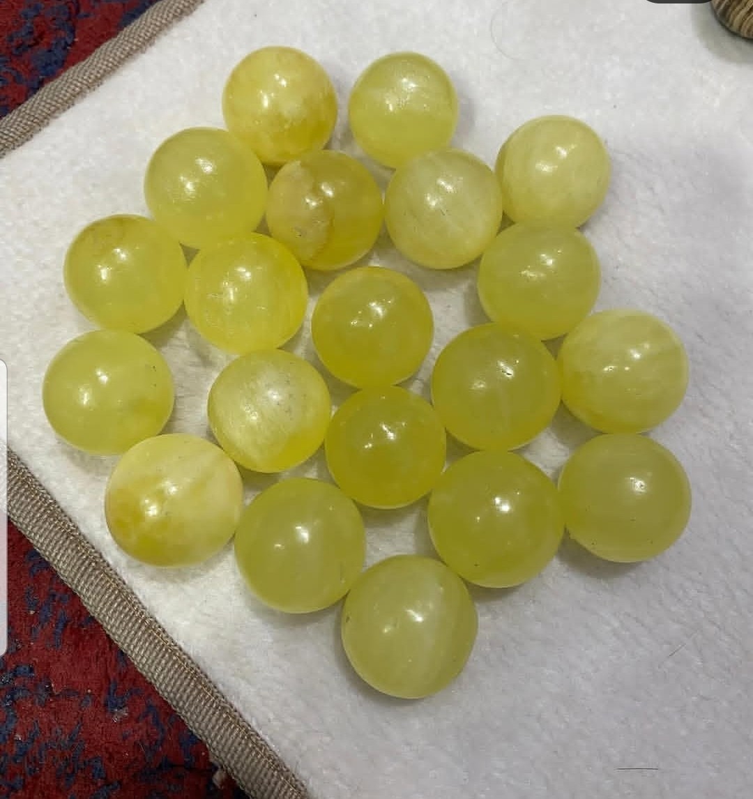 Lemon calcite Sphere Top Quality Natural Stone 2.5kG 