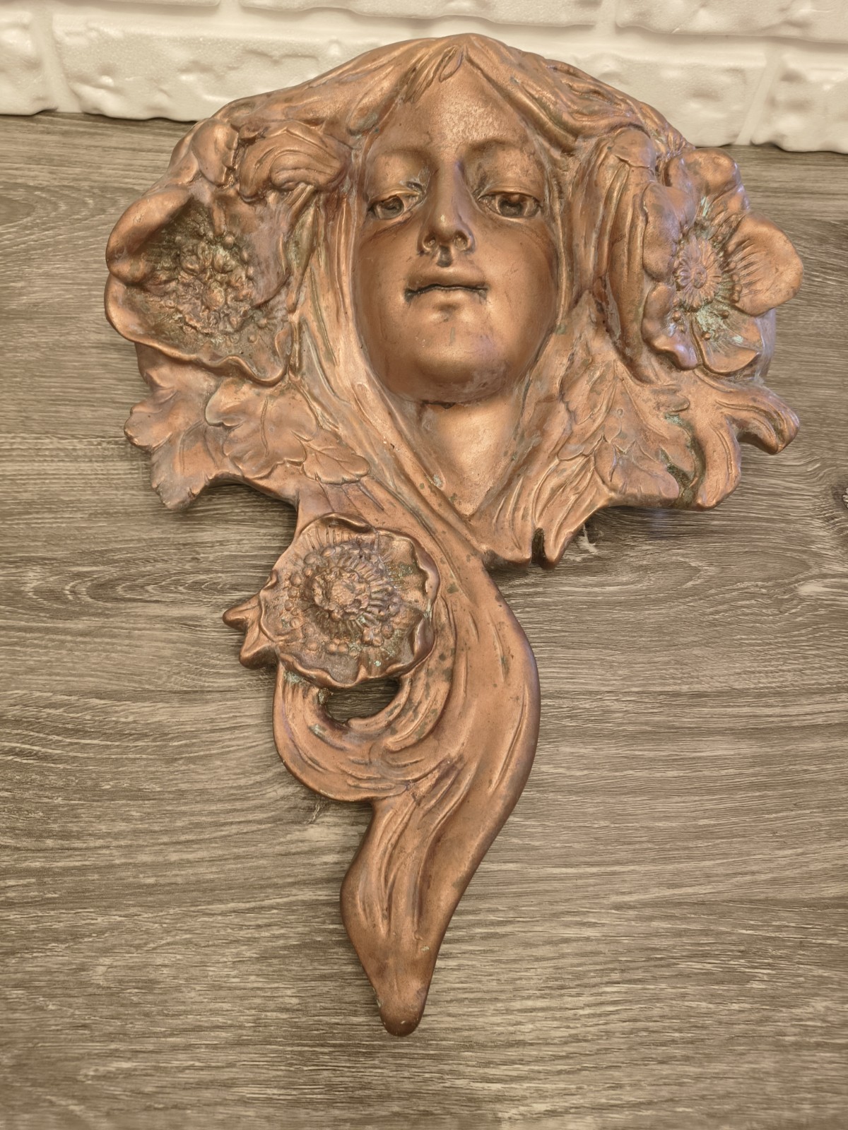 Large Antique Victorian Art Nouveau Lady Goddess Face Wall Pocket