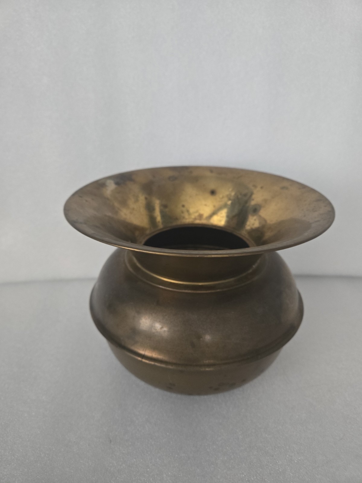 Vintage Norleans Brass Tobacco Spittoon Cuspidor Made In England Decoration VGT