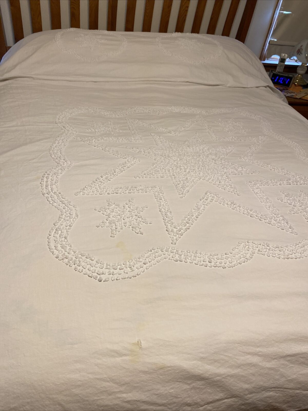 Vintage White Candlewick hand tufted coverlet bedspread 78\