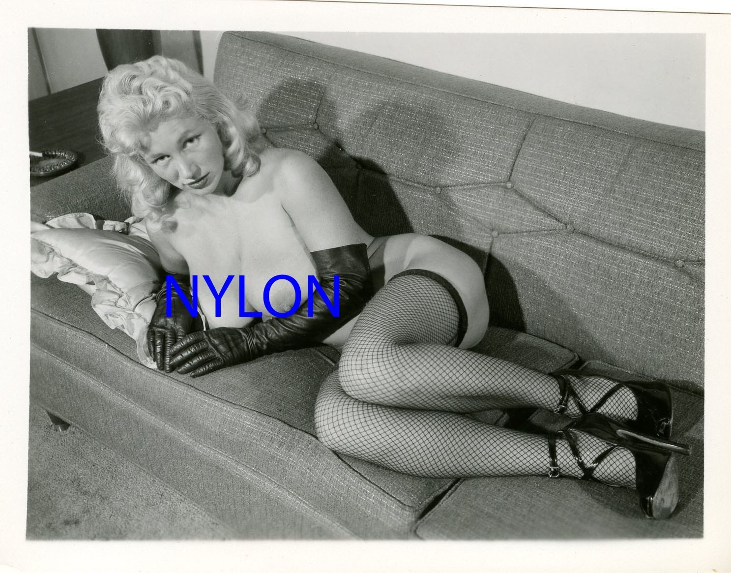 RARE 4 x 5 PHOTOGRAPH OF NUDE MODEL VIRGINIA BELL