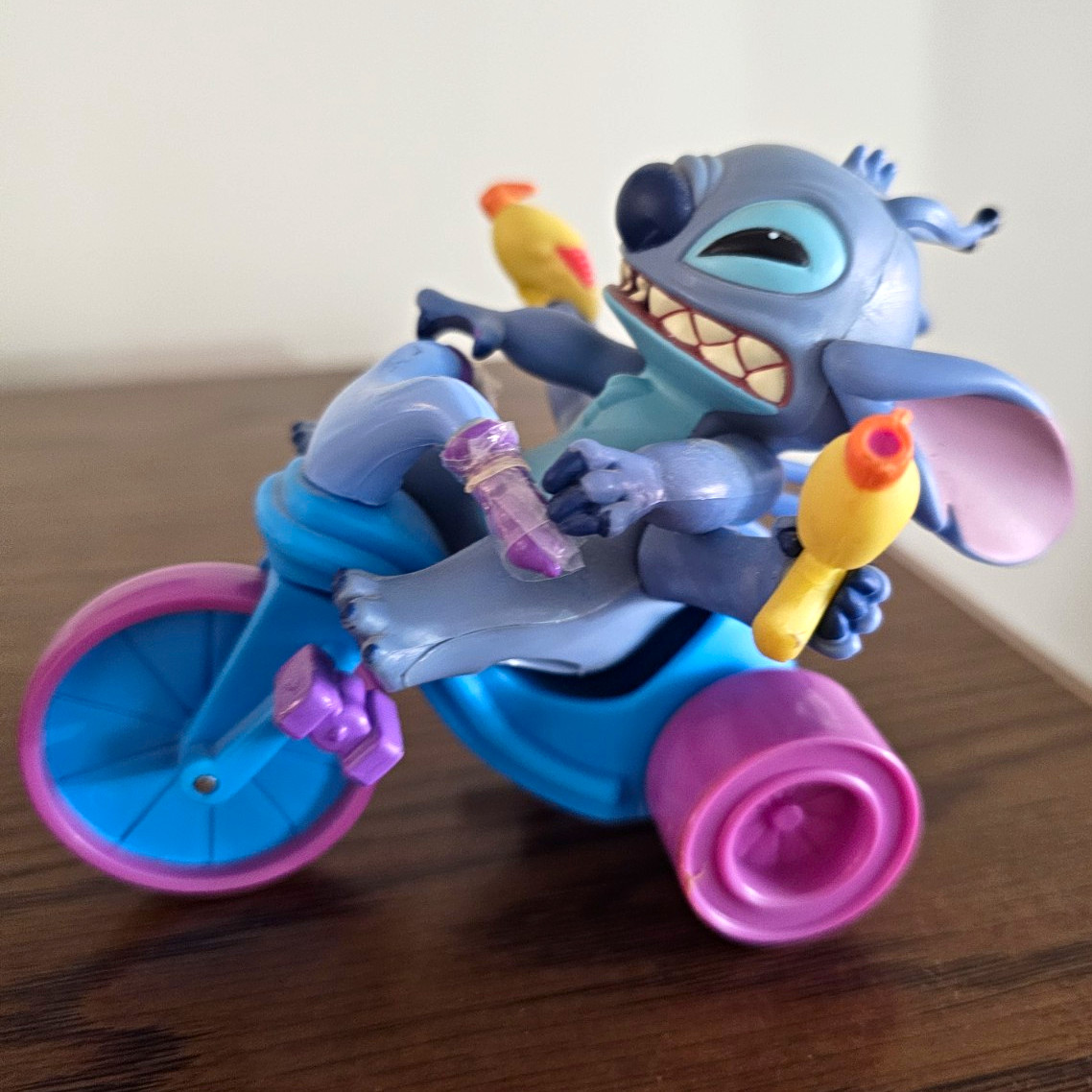 2001 Disney Electroni Stitch Figurine on Blue Tricycle . It Works