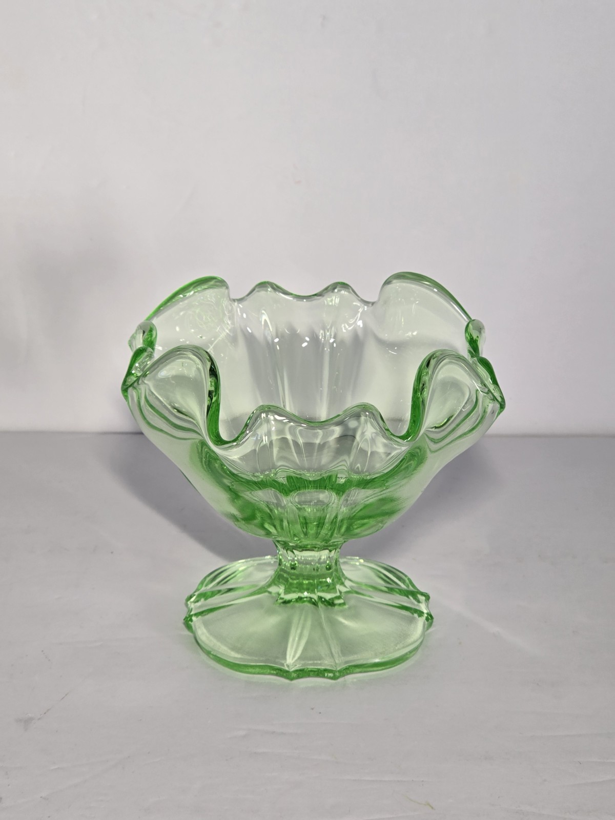 Ruffled Green Uranium Glass Candy Dish Trinket Bowl 4.75\