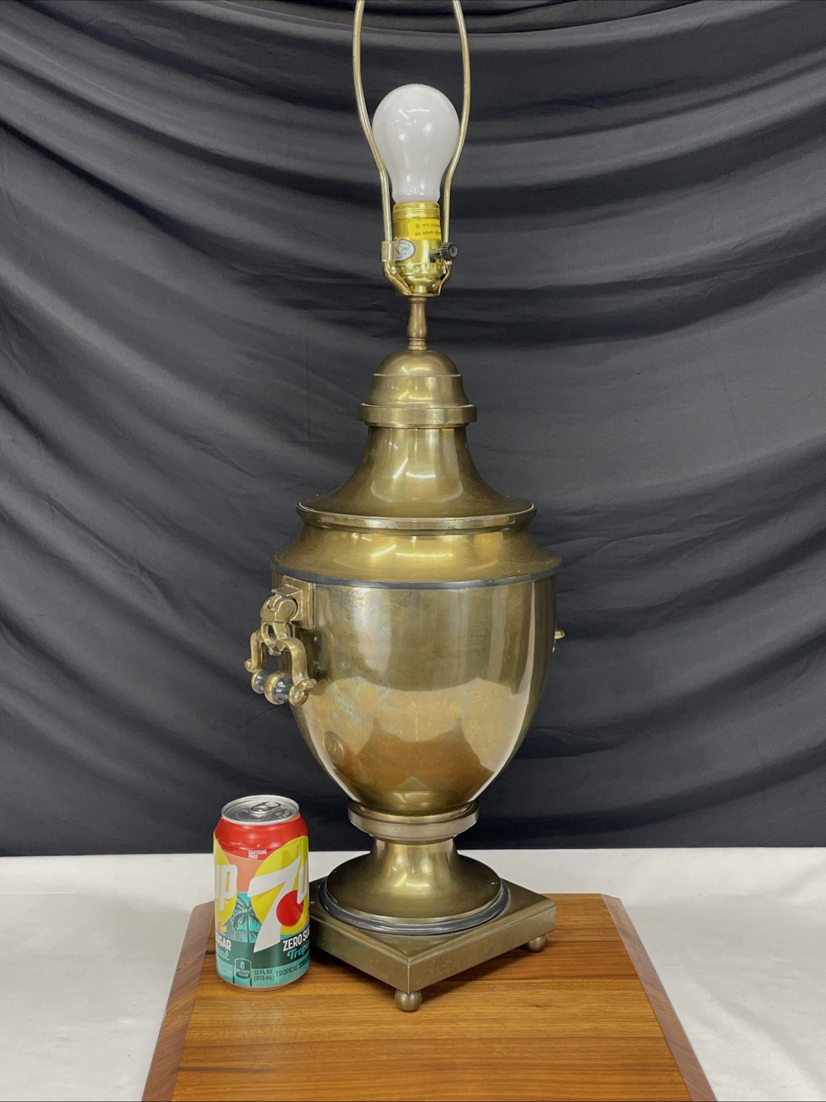 Vtg CHAPMAN Art Deco MCM Table Lamp Brass Urn Ginger Jar Hollywood Regency Large