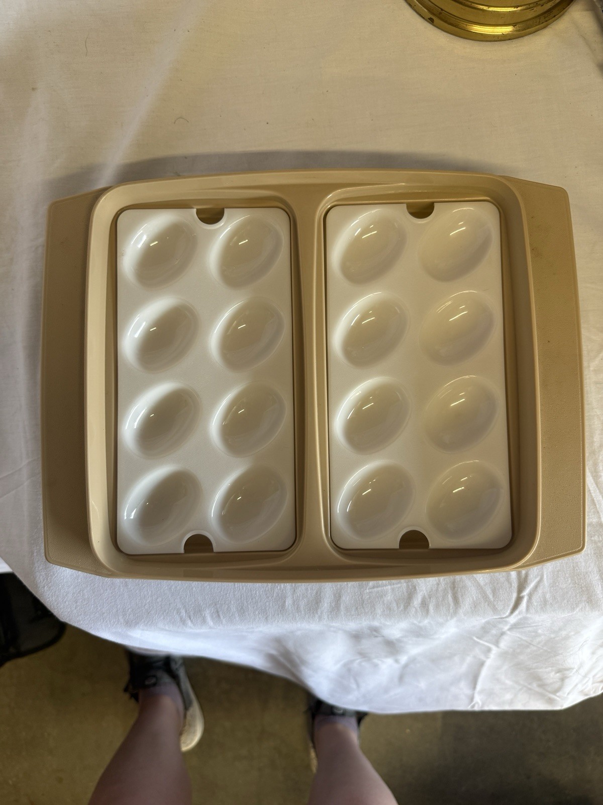 Vintage Tupperware 723-3 Deviled Egg Keeper Carrier Tray 16 Egg Inserts Lid
