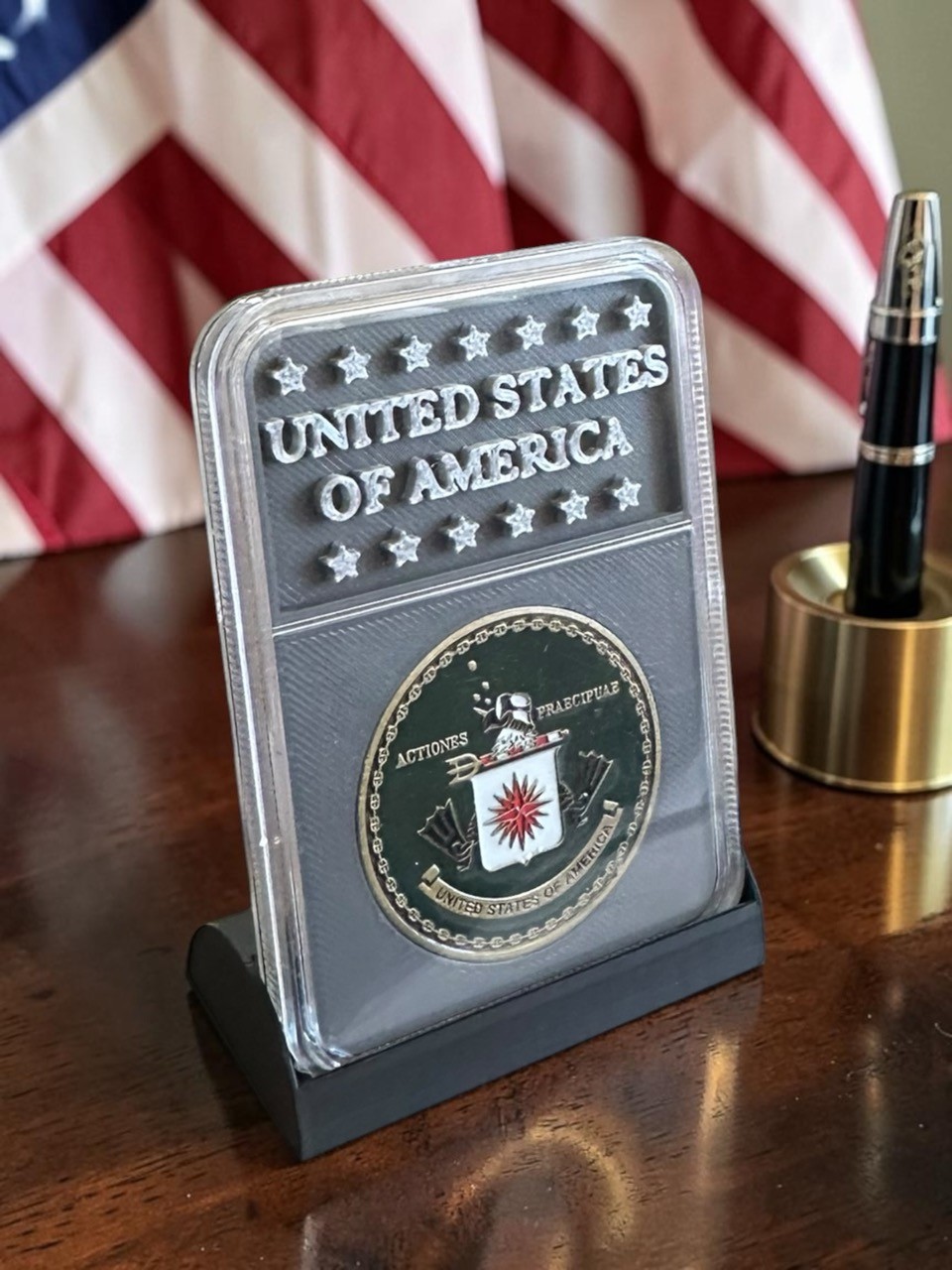 US CIA SPECIAL OPERATIONS GROUP Challenge Coin in MACE Signature Display