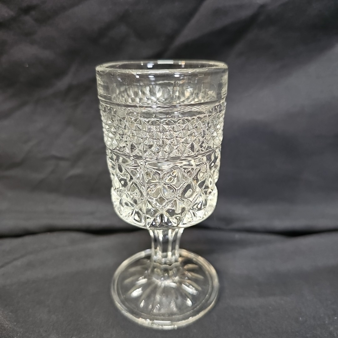 Vintage Anchor Hocking Wexford Pattern 4.5 in tall Vintage Anchor Hocking Wexford Pattern 4.5 in tall