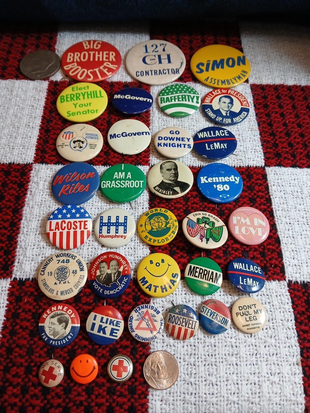 34 Vintage Pinback Button Lot Most Political 