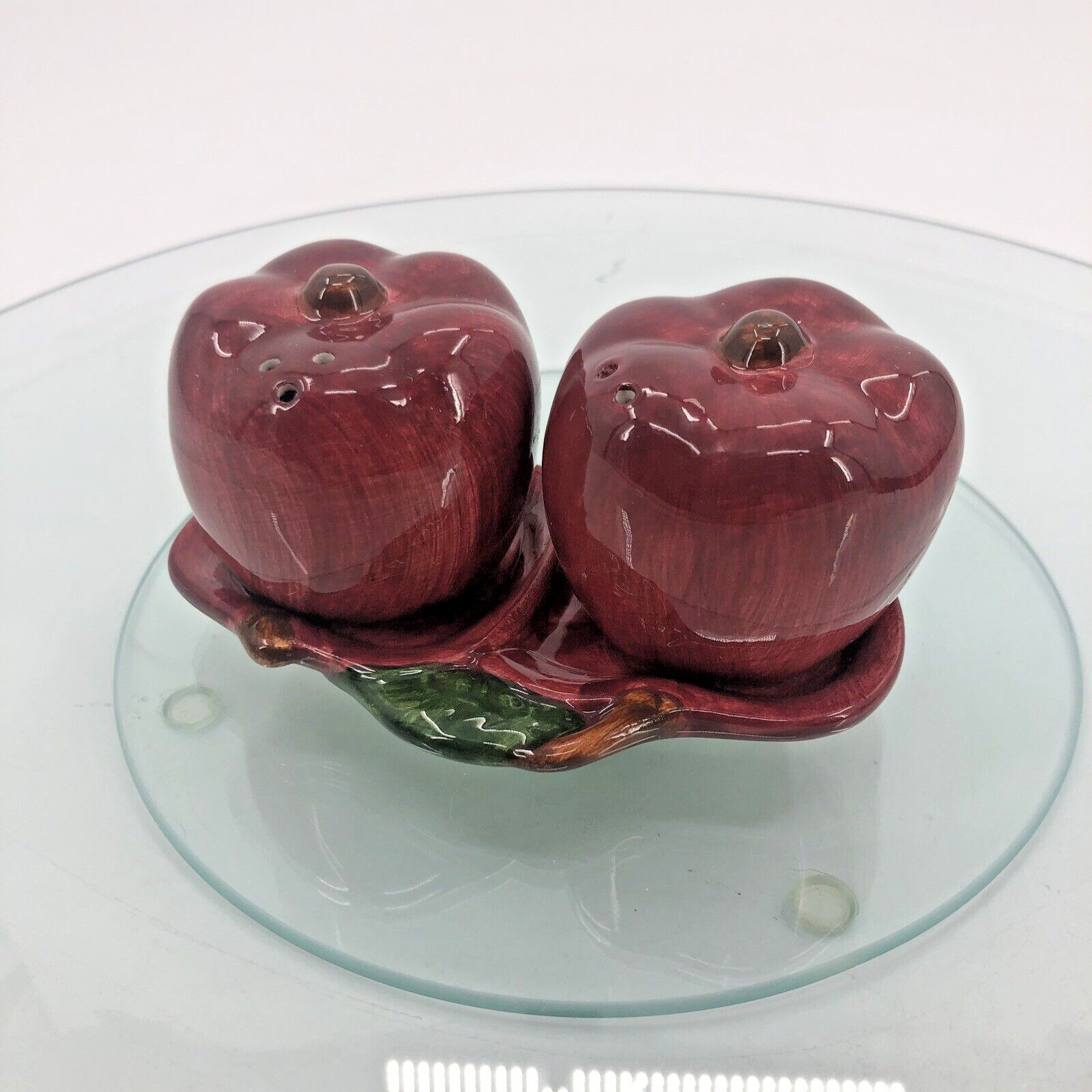 Vintage WCL Ceramic Red Apples Salt & Pepper Shakers Tray Plate 2