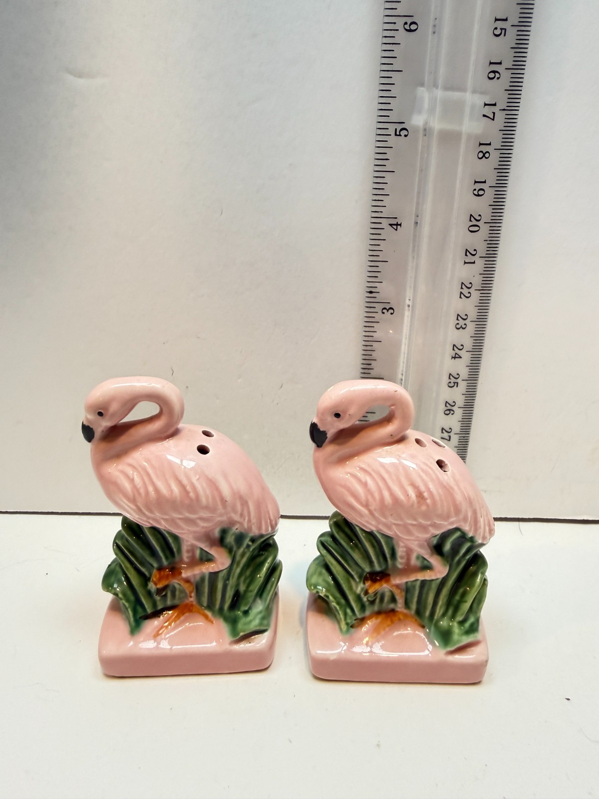 Vintage Knobler Ceramic Pink Flamingo Salt and Pepper Shakers Japan Bird