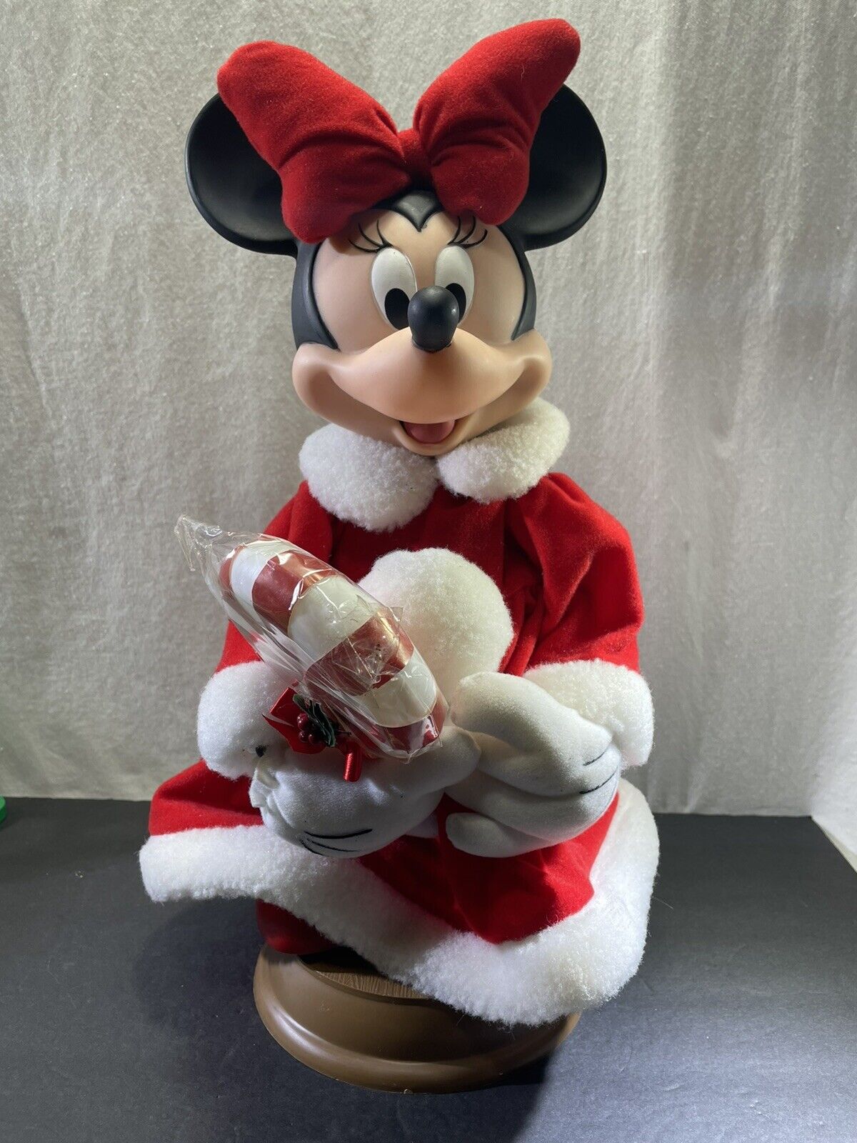 Vintage Mickey Unlimited Santa’s Best Christmas Minnie Mouse Animated 