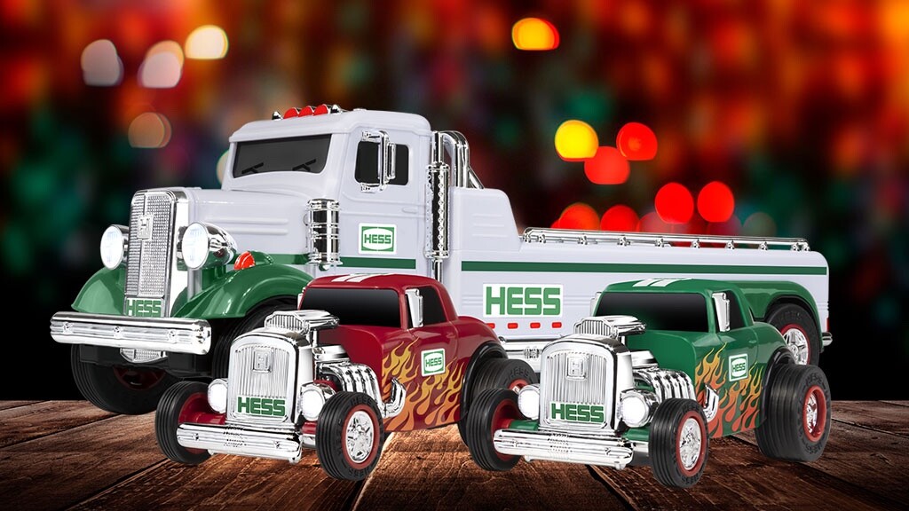2022 Hess Holiday Truck * Coolest Hess Truck* Flatbed Transporter w/2 Hot Rods