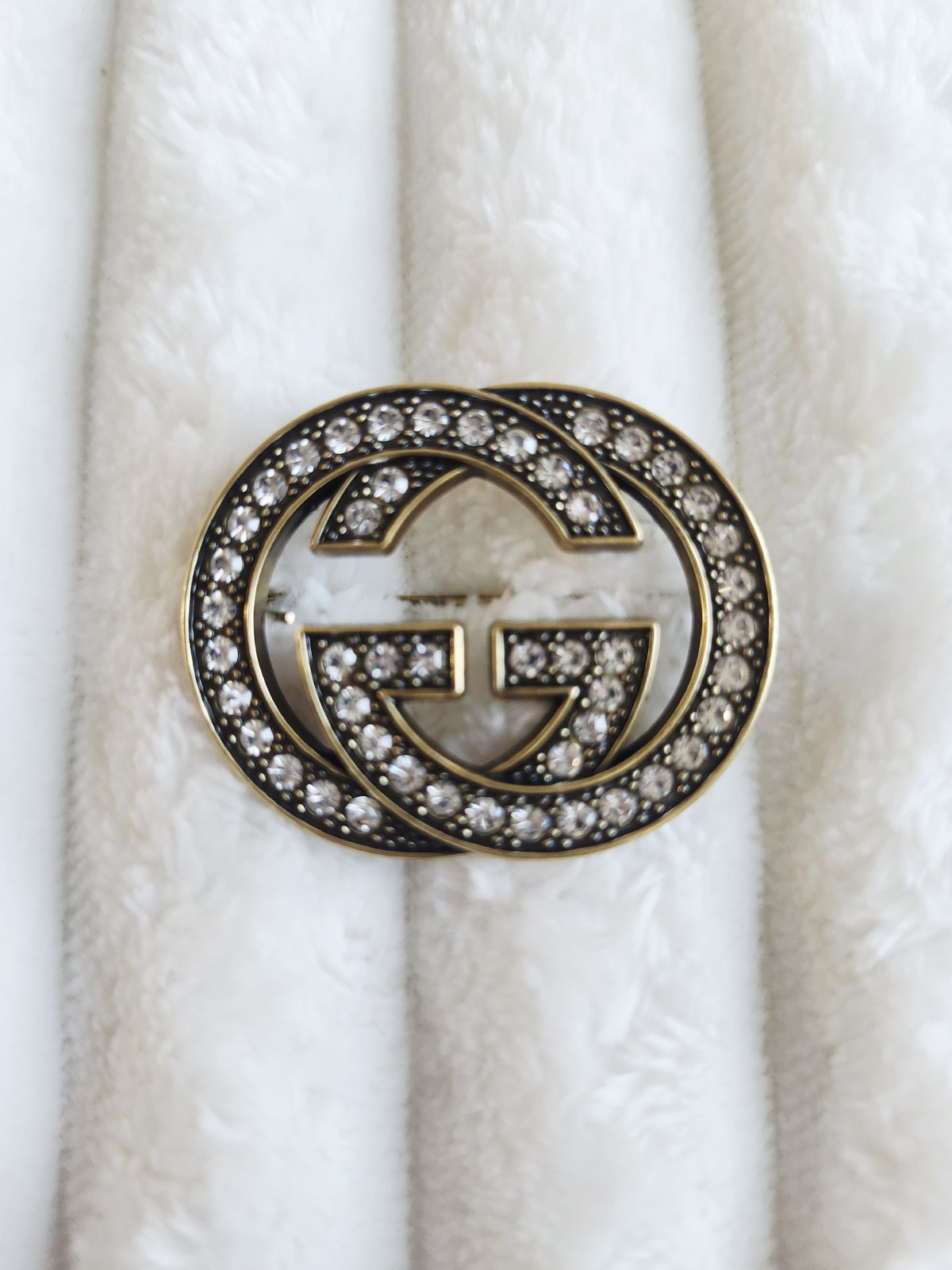 Gucci Luxury Style Brooch Pin Gold Tone With Rhinestones