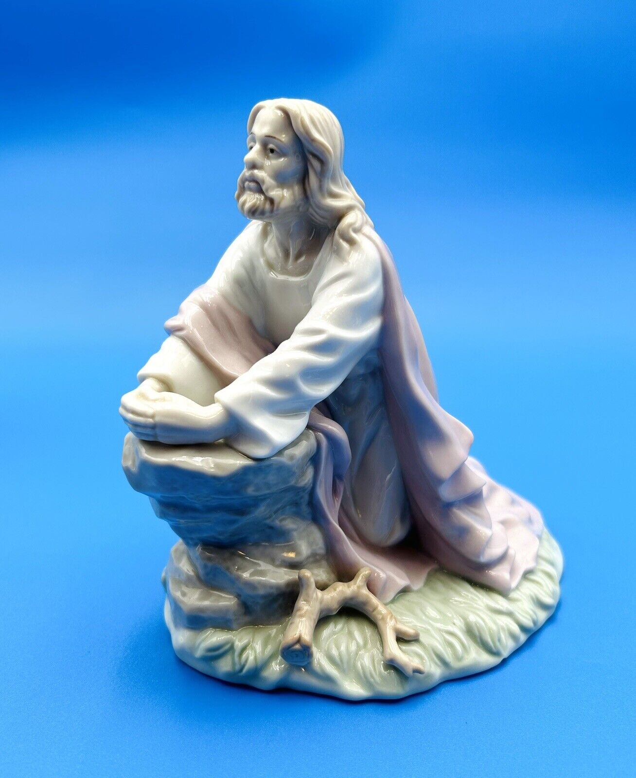 Jesus Kneeling In The Garden of Gesthemane Statue Figurine Lent Easter Triduum