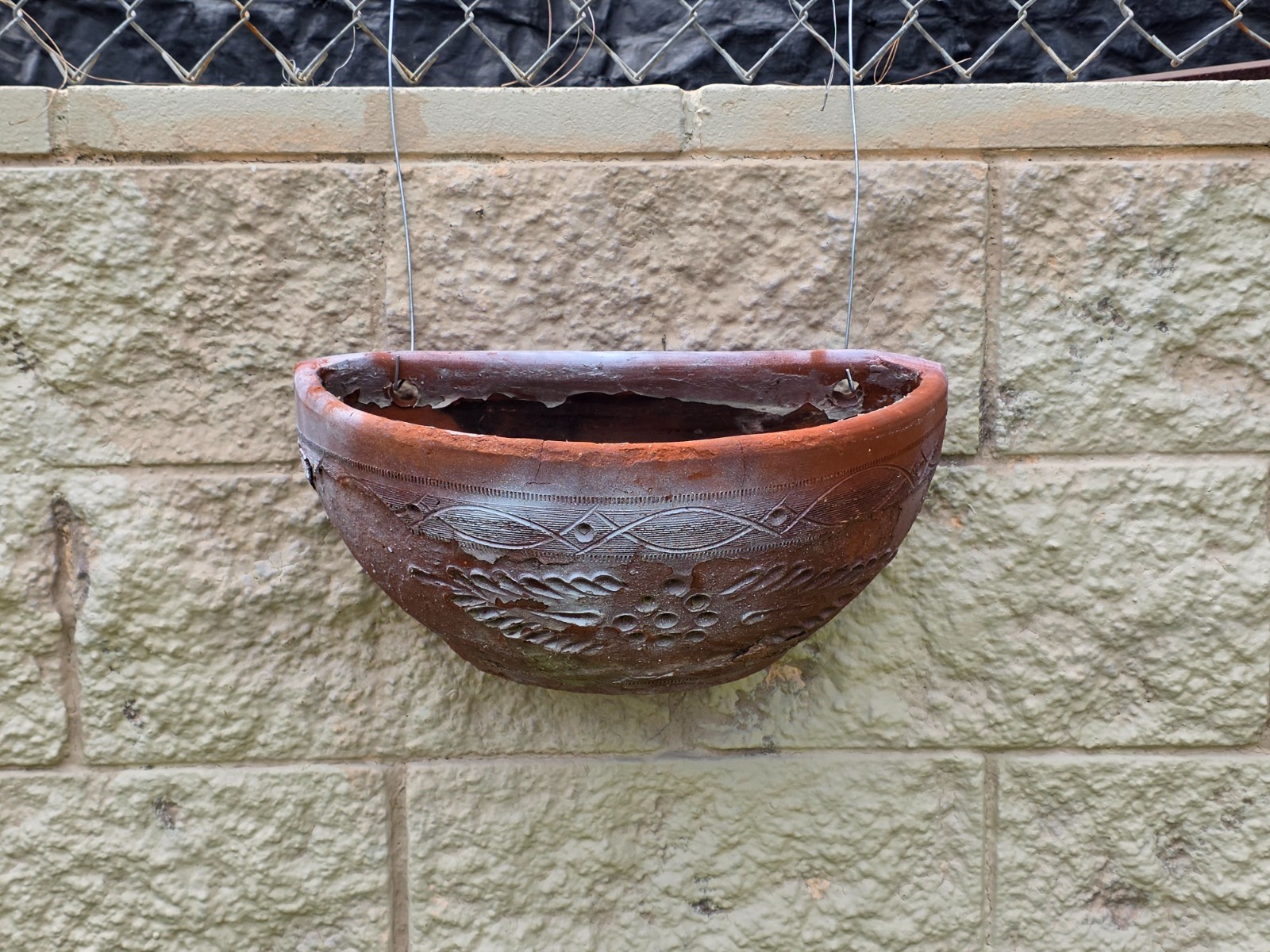 Vintage Terracotta Wall Pocket Planter Grapevine Relief Half Moon Hanging Pot Vintage Terracotta Wall Pocket Planter Grapevine Relief Half Moon Hanging Pot