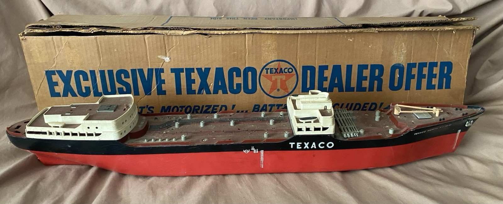 VTG Texaco Toy Tanker Ship (North Dakota Edition w/original box) Untested READ VTG Texaco Toy Tanker Ship (North Dakota Edition w/original box) Untested READ