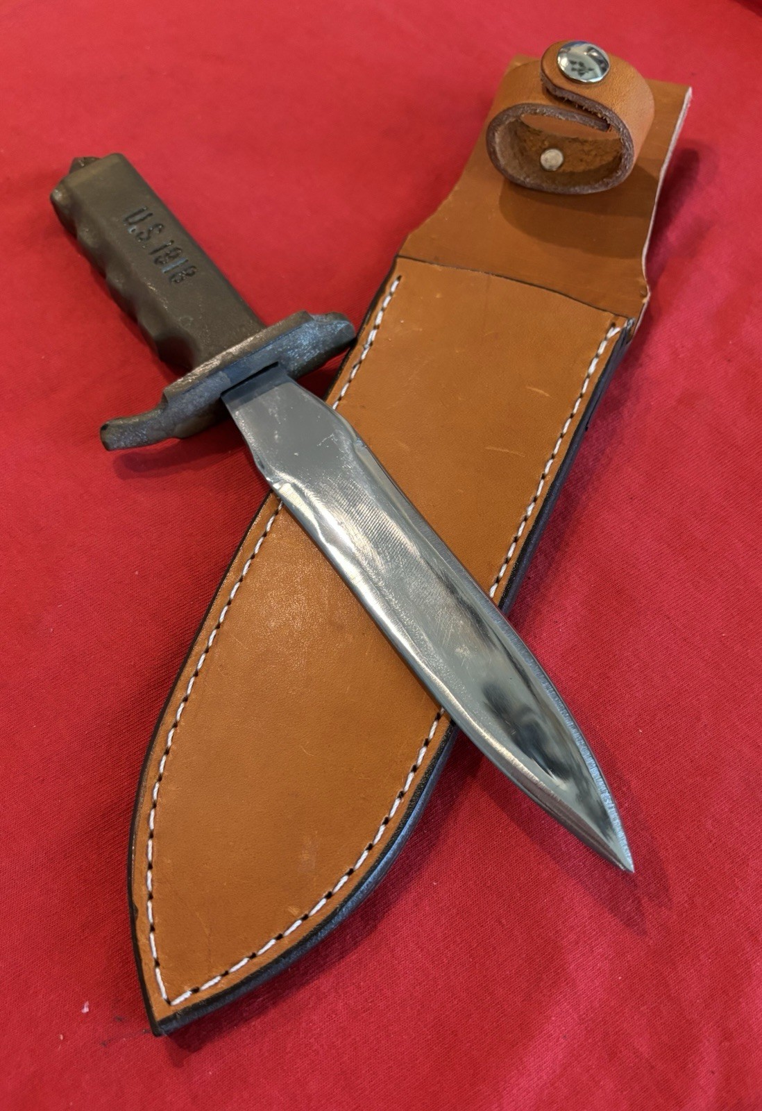 VINTAGE MILITARY  COPY OF WW1 DESIGN-BRASS GRIP  & NEW LEATHER SHEATH 