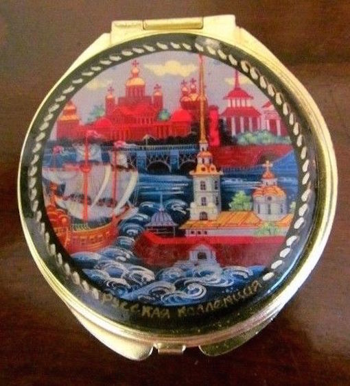 Lovely Vintage SIGNED RUSSIAN Painted/Lacquer Church Scene Double Mirror Compact
