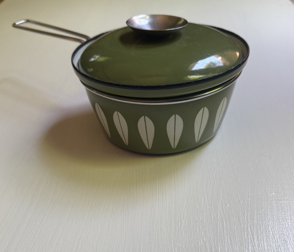 VTG 1960s CATHRINEHOLM 1.5 QT NORWAY LOTUS OLIVE GREEN SAUCE PAN POT w/ LID 7\