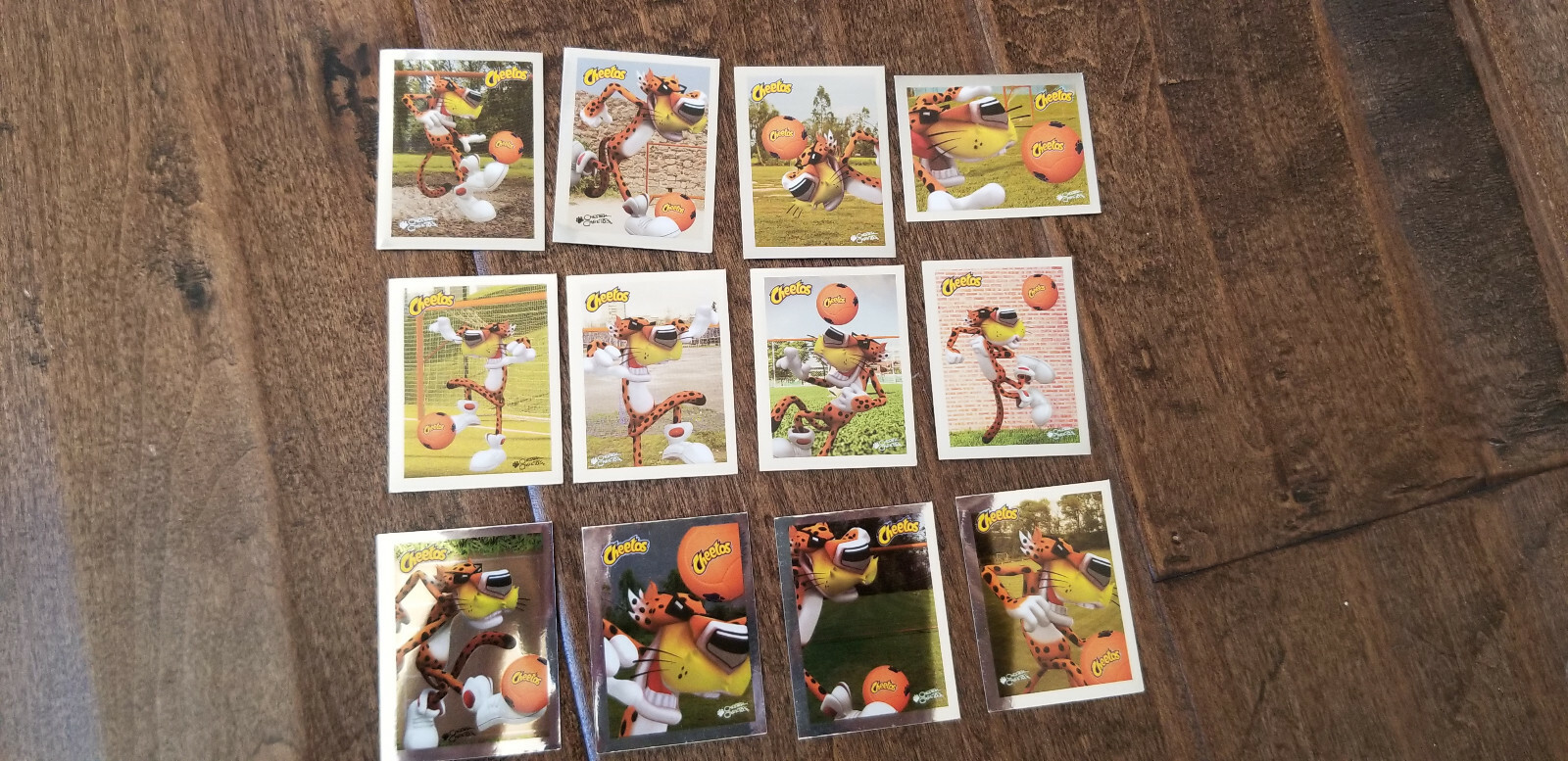 2014 FRITO LAY CHEETOS CHESTER CHEESE PLAYING SOCCER FOOTBALL SET OF 12/24 SPAIN