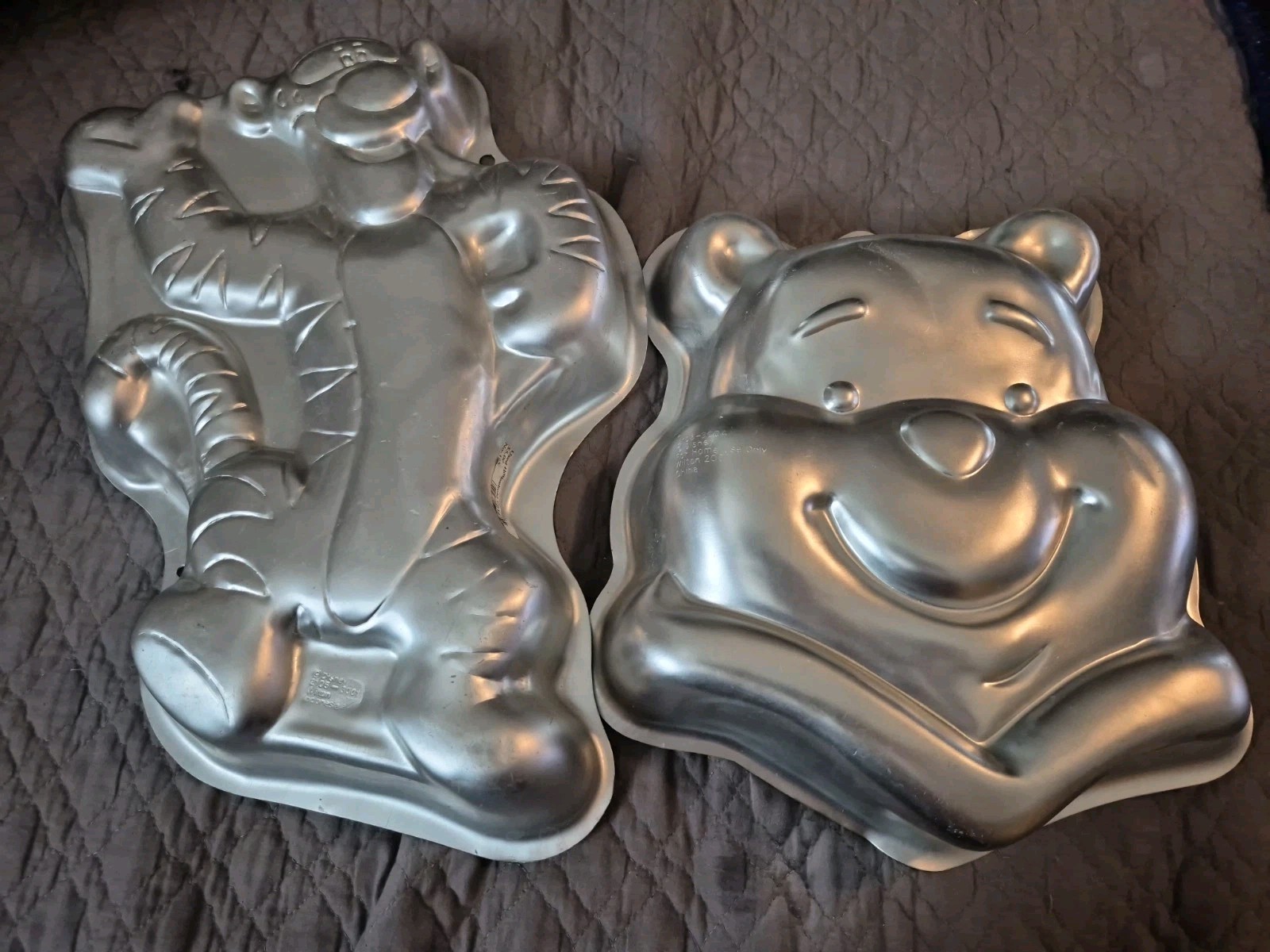 Vintage Wilton Cake Pan Lot Of 2 Winnie The Pooh 2105-3004 And Tigger 2105-3001